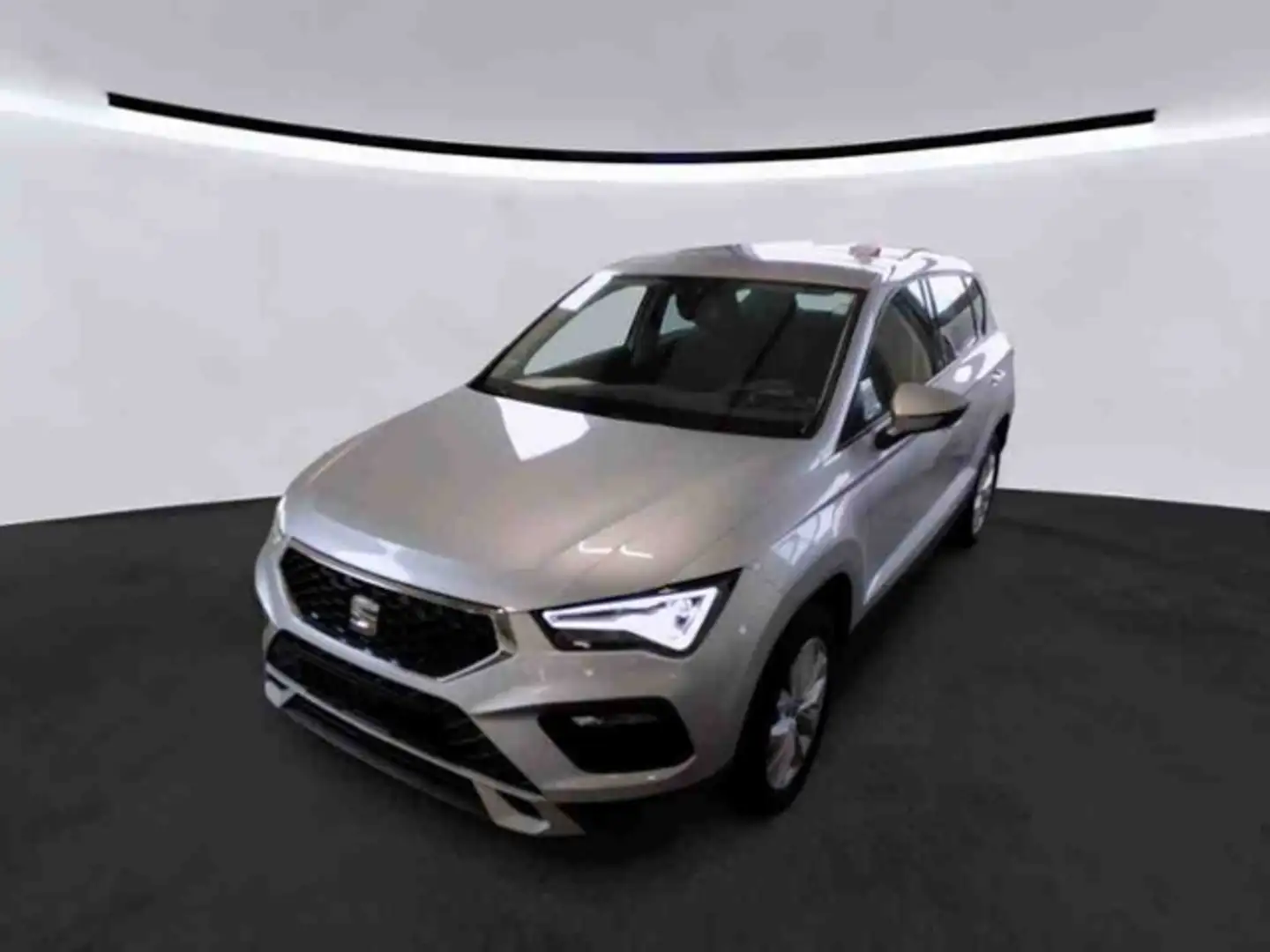 SEAT Ateca 2.0 TDI DSG STYLE AHK+KAMERA+ACC+NAVI+LED+ Silber - 2