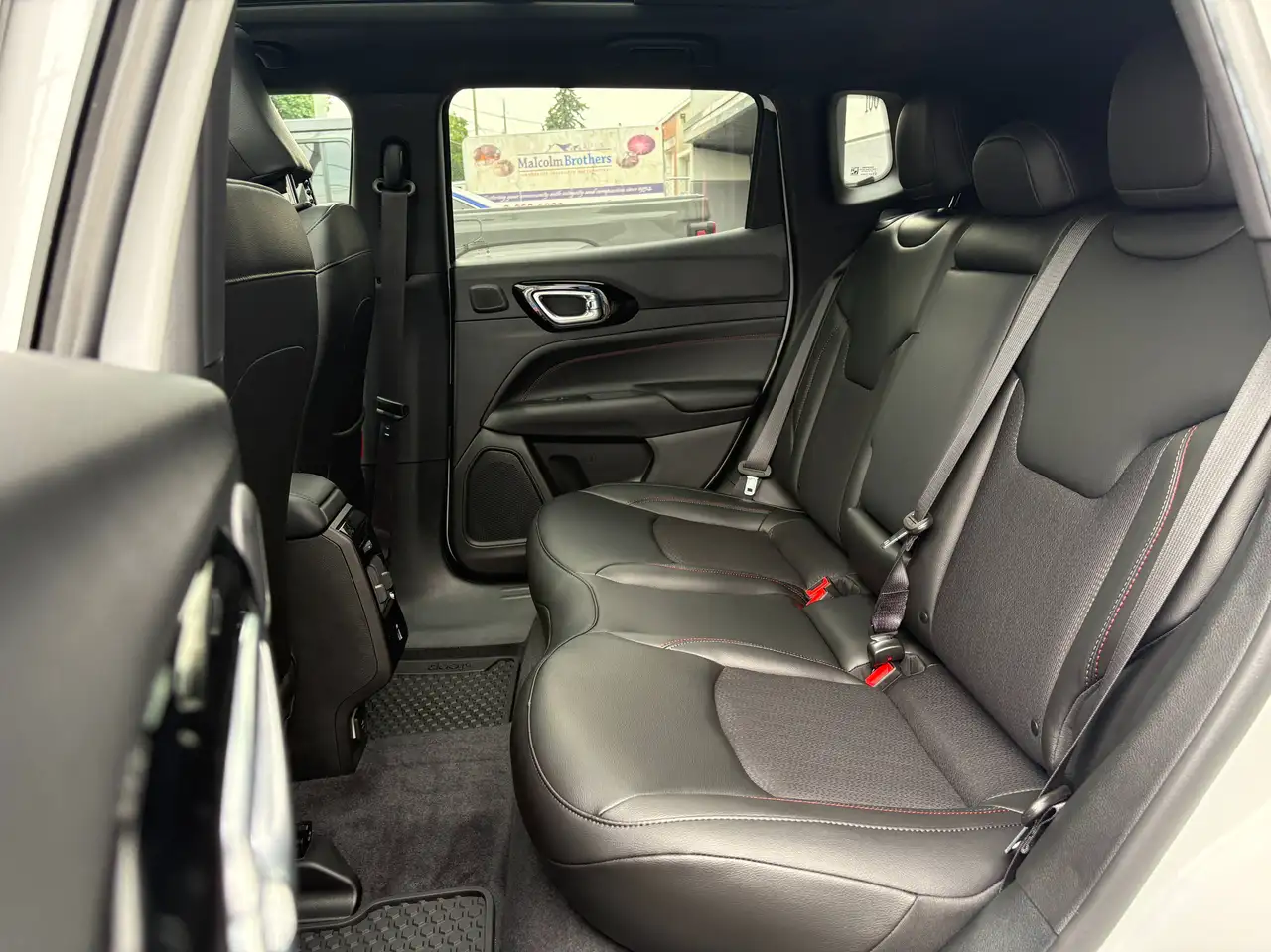 Jeep Compass снимка Jeep Compass