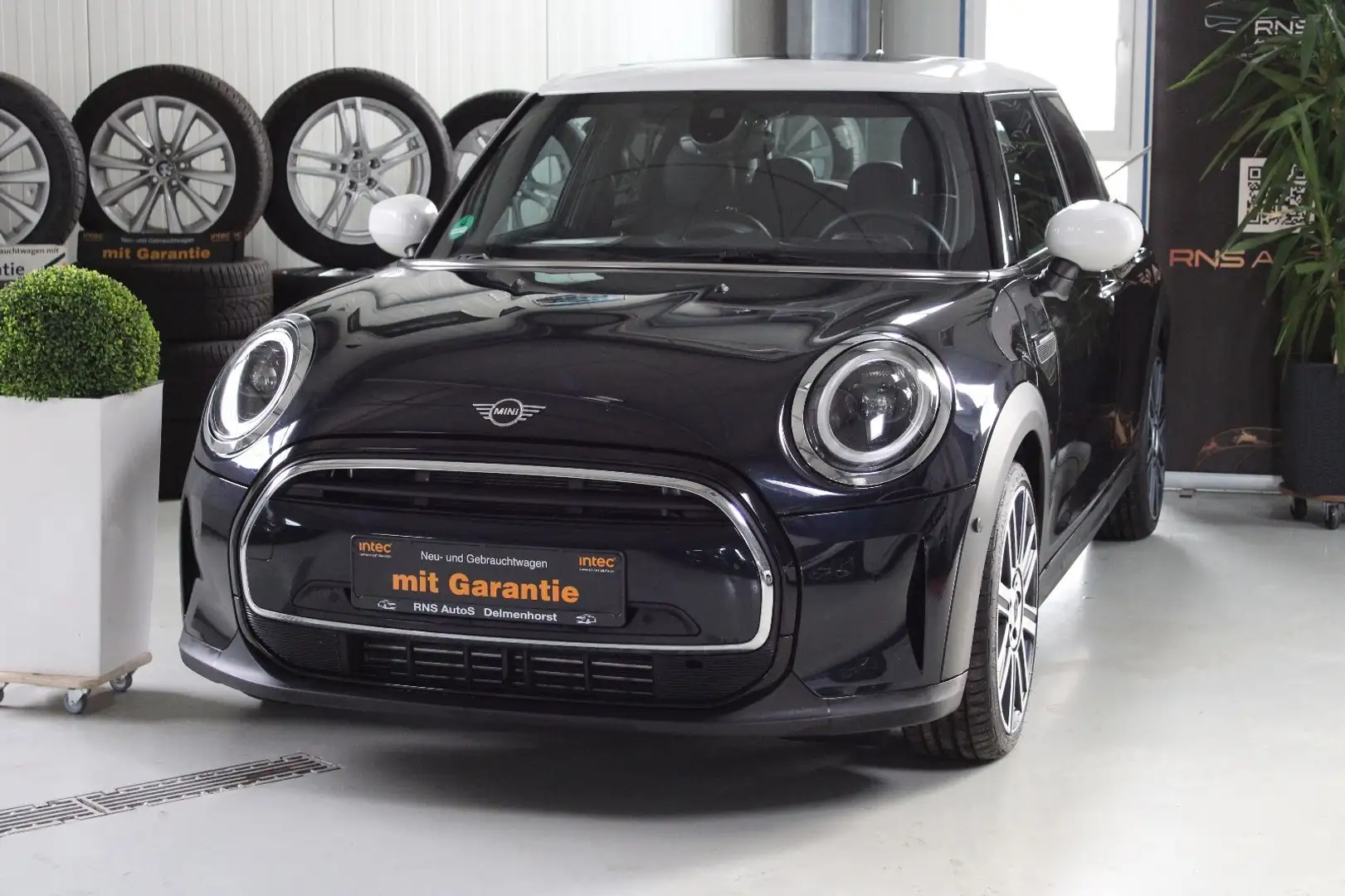 MINI Cooper YoursTrim,Kamera,HUD-Up,Panoram,HiFi,Leder Schwarz - 1
