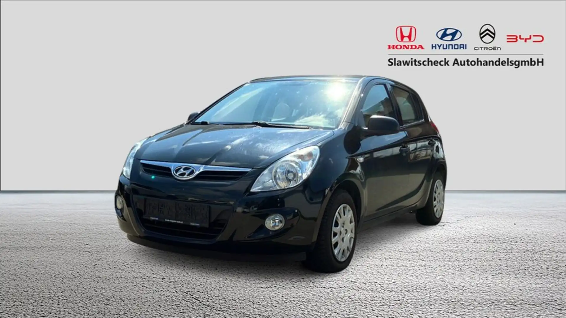 Hyundai i20 1.2 Europe Händlerfahrzeug Schwarz - 1
