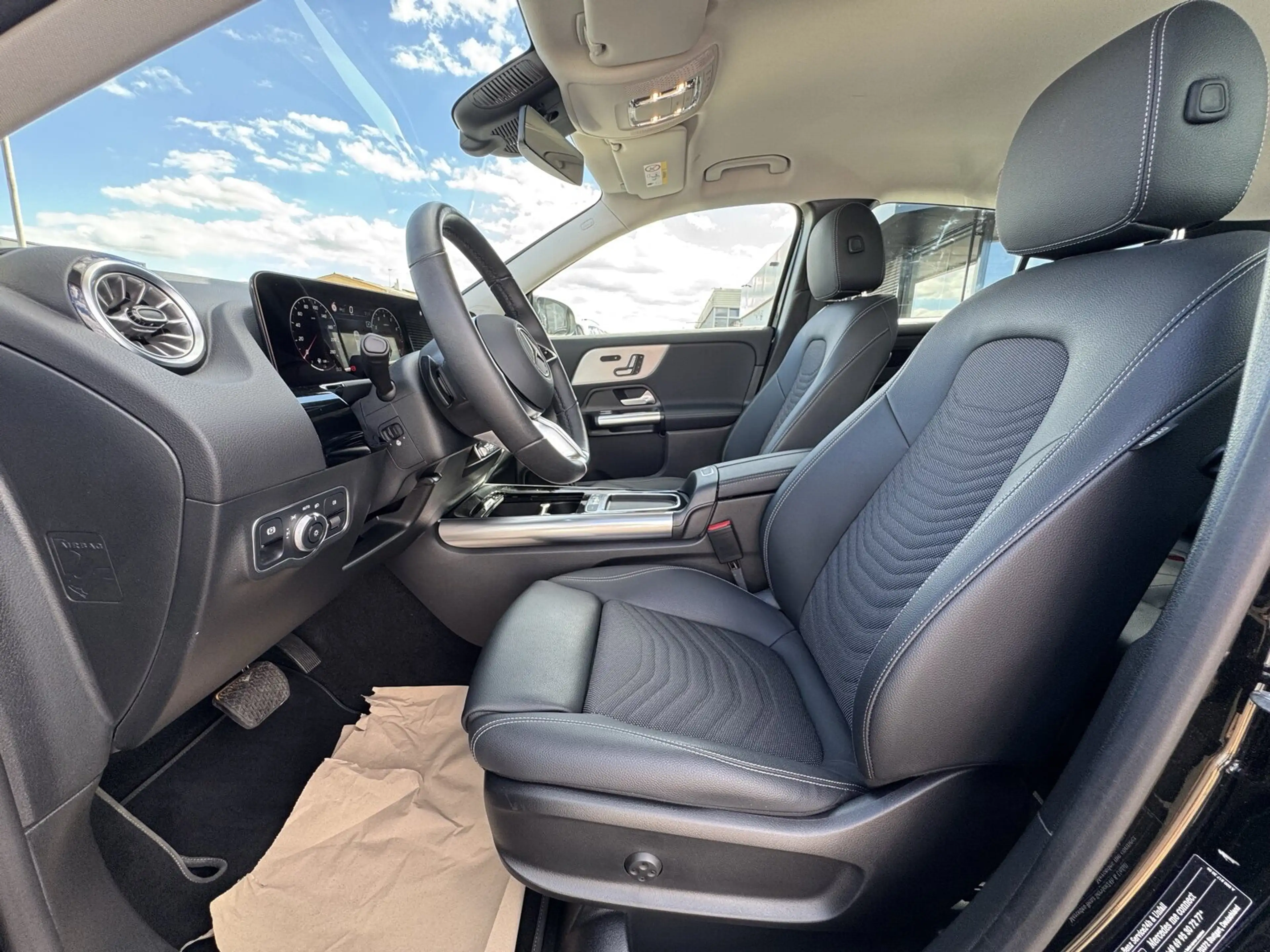 Mercedes-Benz GLA 200 GLA 200 PROGR. NAVI+KEYLESS+KAM+LED+MEMORY+SOUND — photo 10