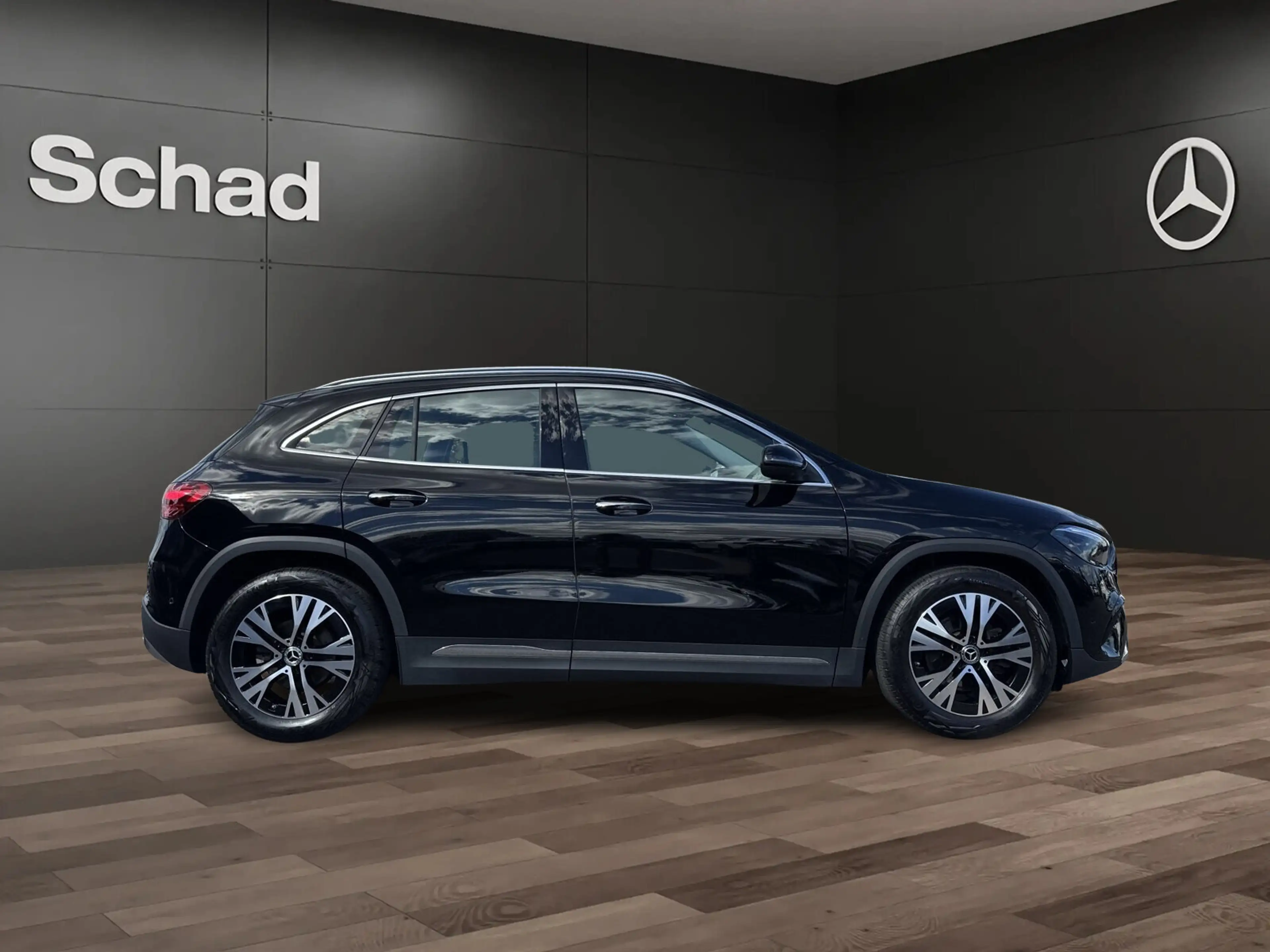 Mercedes-Benz GLA 200 GLA 200 PROGR. NAVI+KEYLESS+KAM+LED+MEMORY+SOUND — photo 4