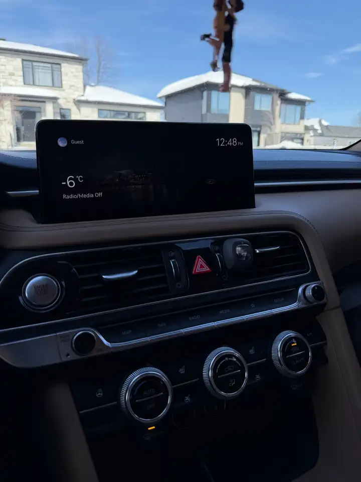 Genesis G70 снимка Genesis G70