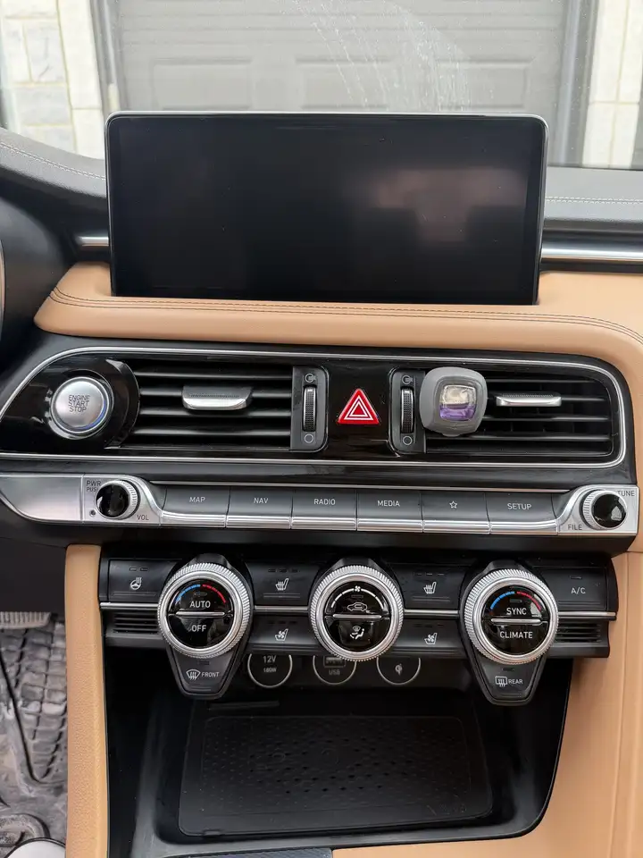 Genesis G70 снимка Genesis G70