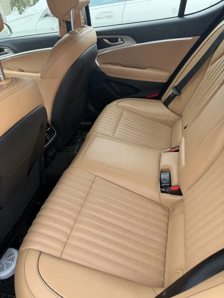 Genesis G70 снимка Genesis G70