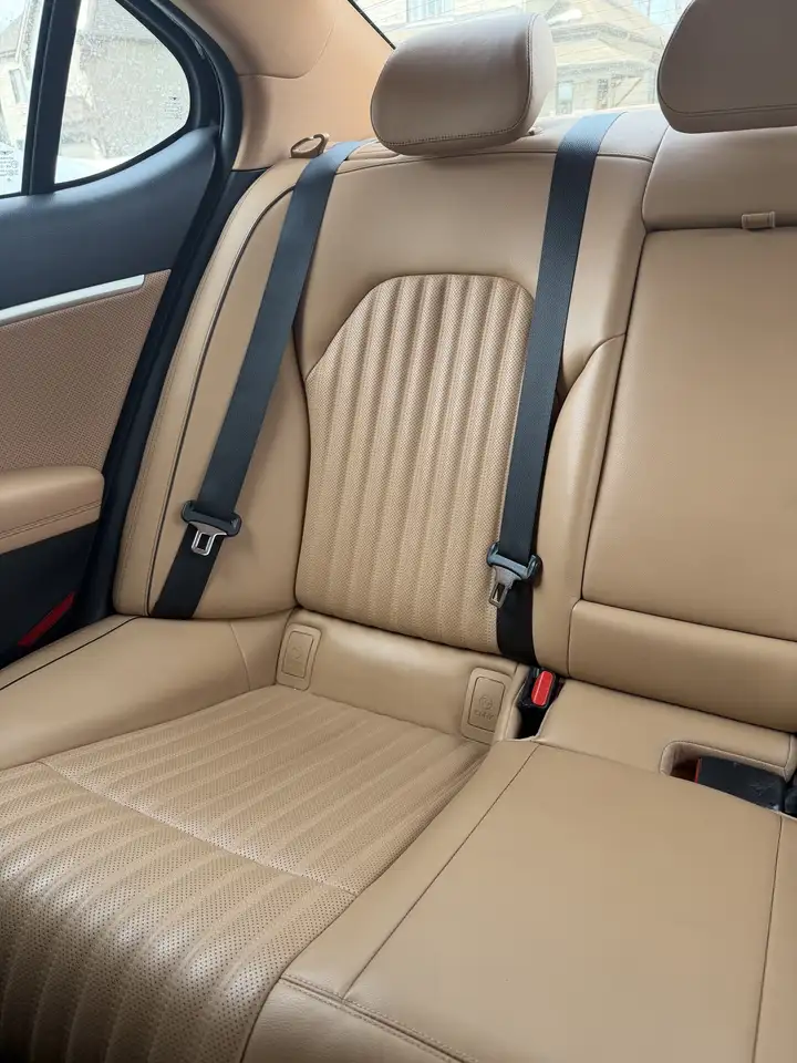 Genesis G70 снимка Genesis G70