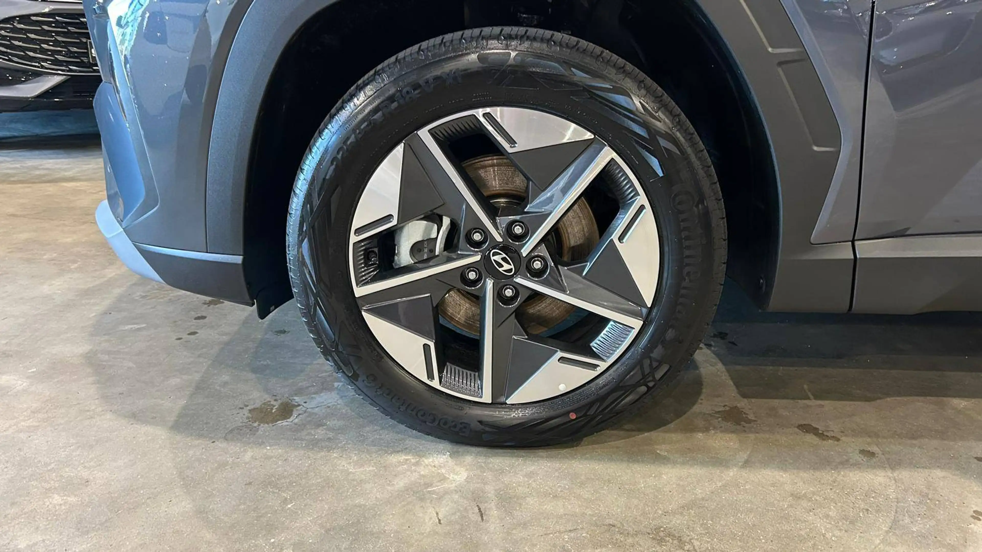 Hyundai TUCSON Tucson 1.6 T-GDi Style DCT -Nieuw/Stuurverw./Keyless/Adapt./18"/Enz! — photo 8