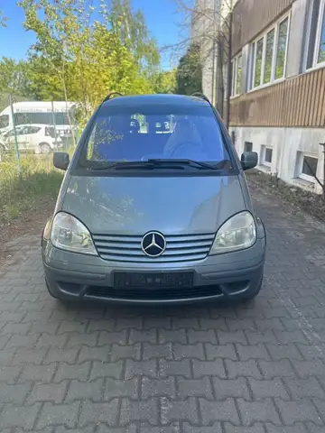 Mercedes-Benz Vaneo 1.9 Family