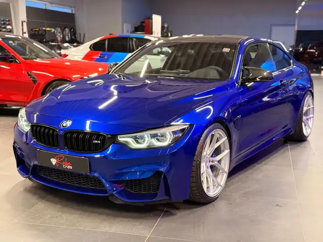 BMW M4 4er - M4 LCI San Marino Blau
