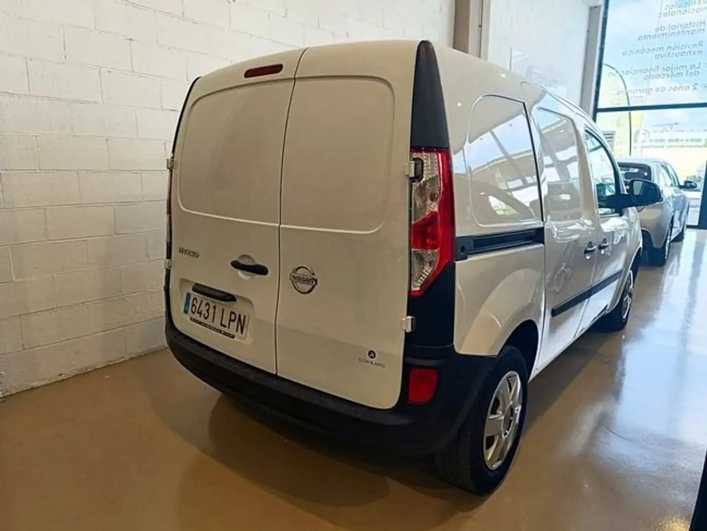 Nissan NV250 FURGON 1.5 DCI 95CV Weiß - 2