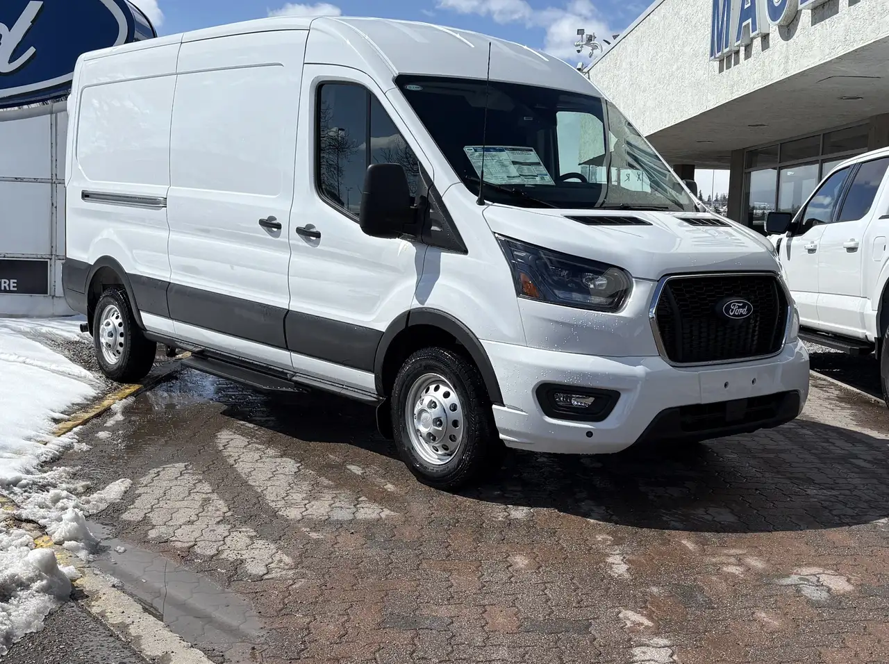 Ford Transit Cargo Van снимка Ford Transit Cargo Van