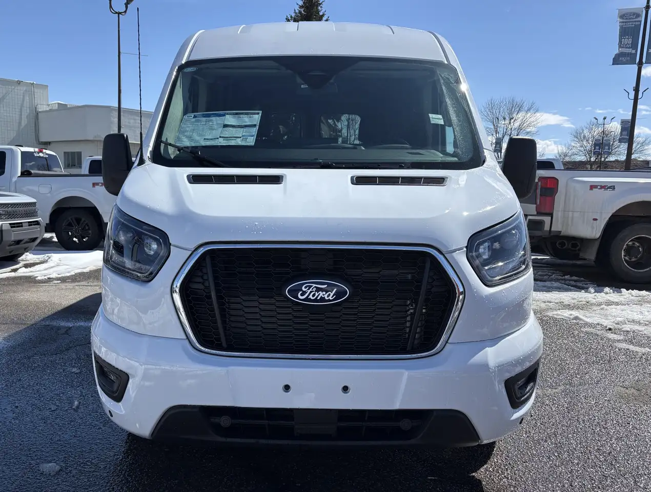 Ford Transit Cargo Van снимка Ford Transit Cargo Van