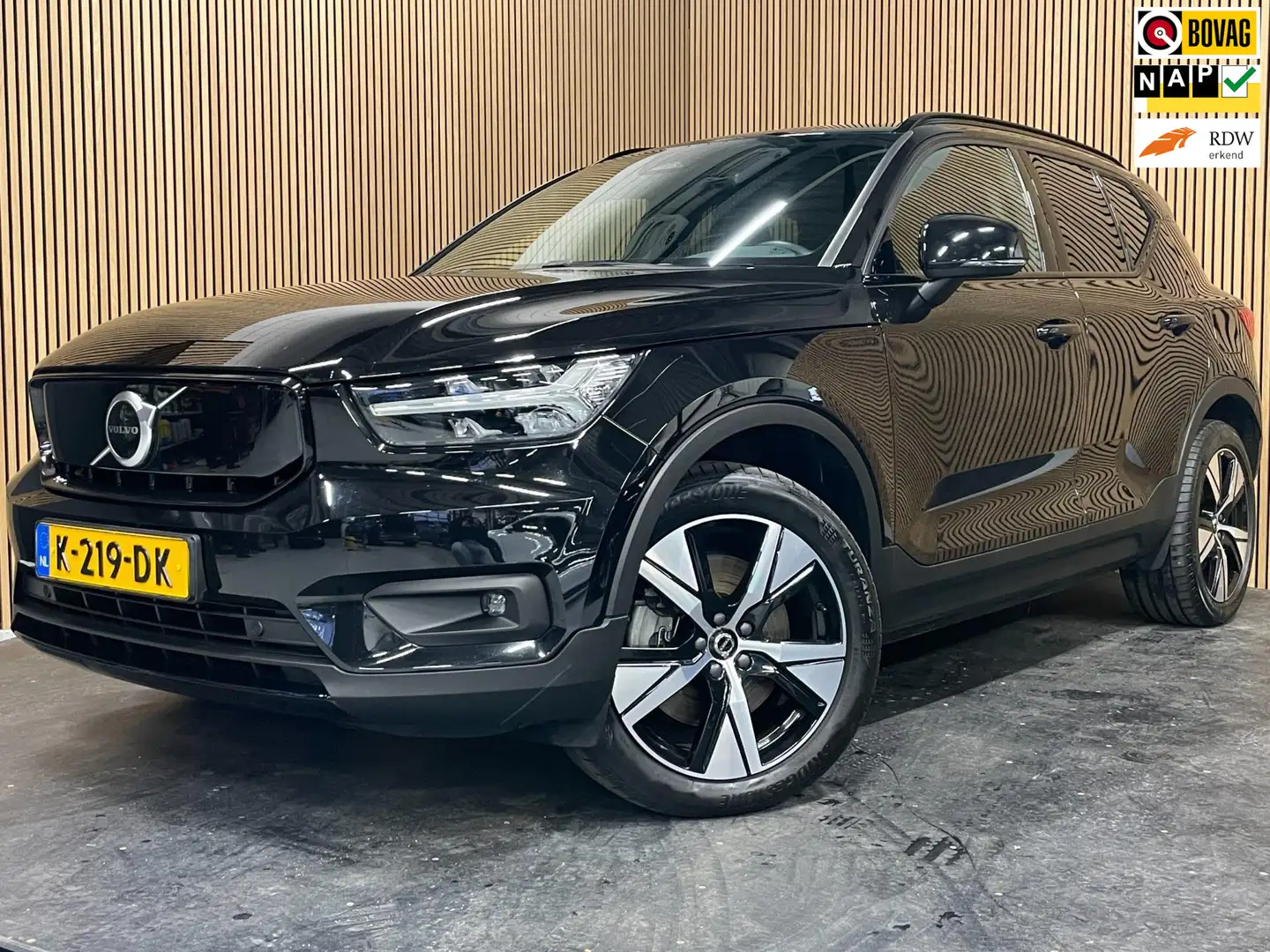 Volvo XC40 Recharge P8 AWD R-Design|92,4% SOH|1/2 LEDER|STOEL Noir - 1