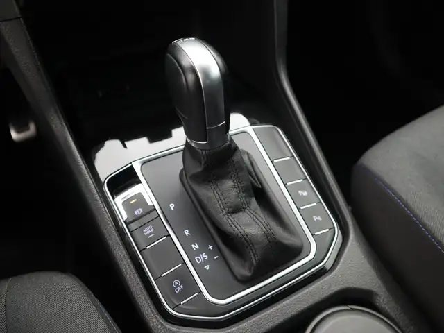 Volkswagen Golf Sportsvan view 29