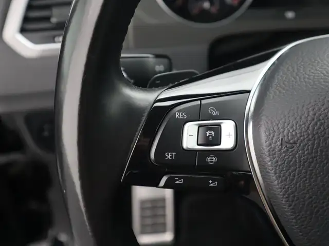 Volkswagen Golf Sportsvan view 23