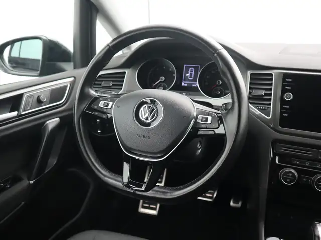 Volkswagen Golf Sportsvan view 22