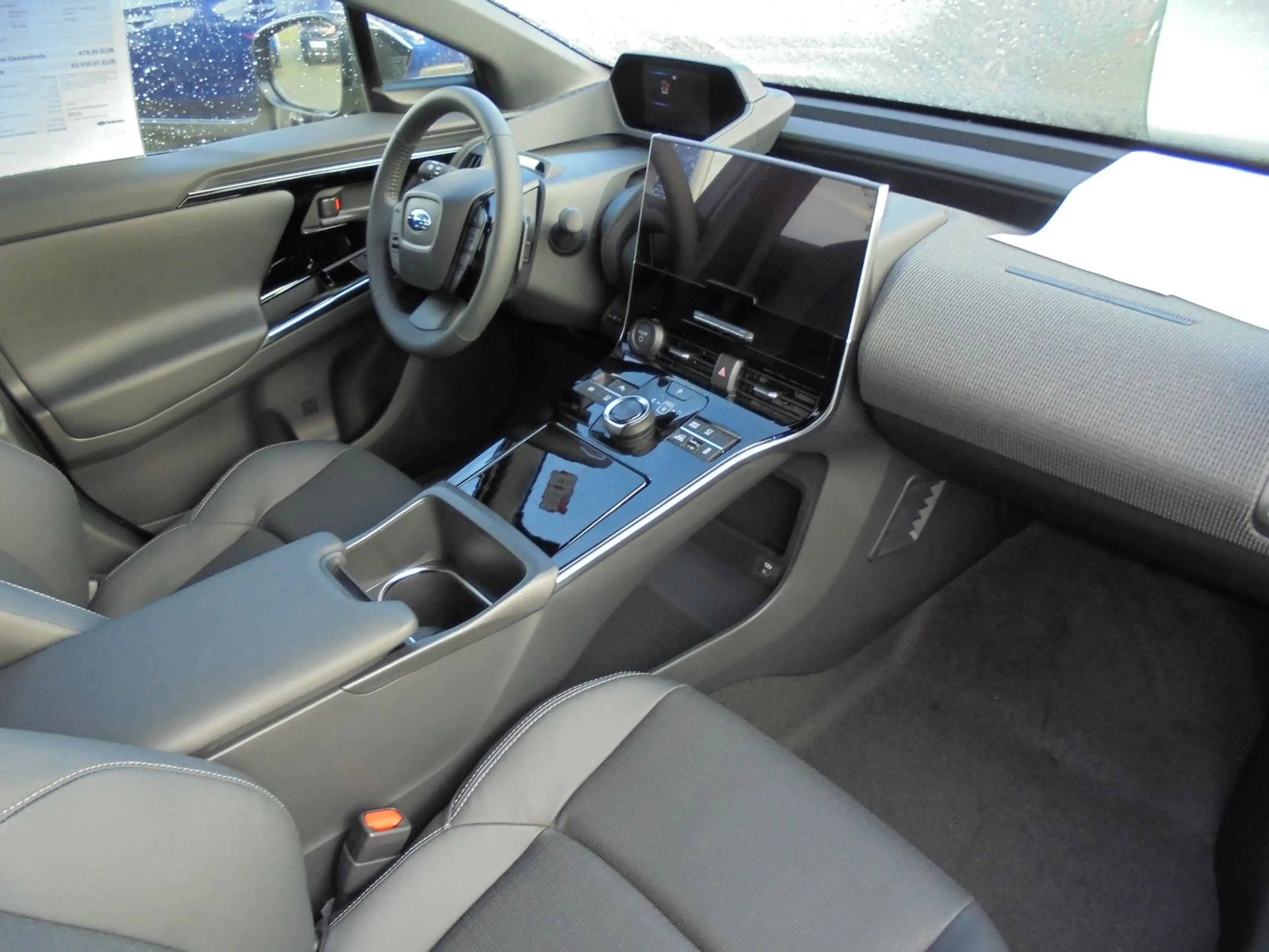 Subaru Solterra 71,4 kWh 150kW Platinum Plus — photo 8