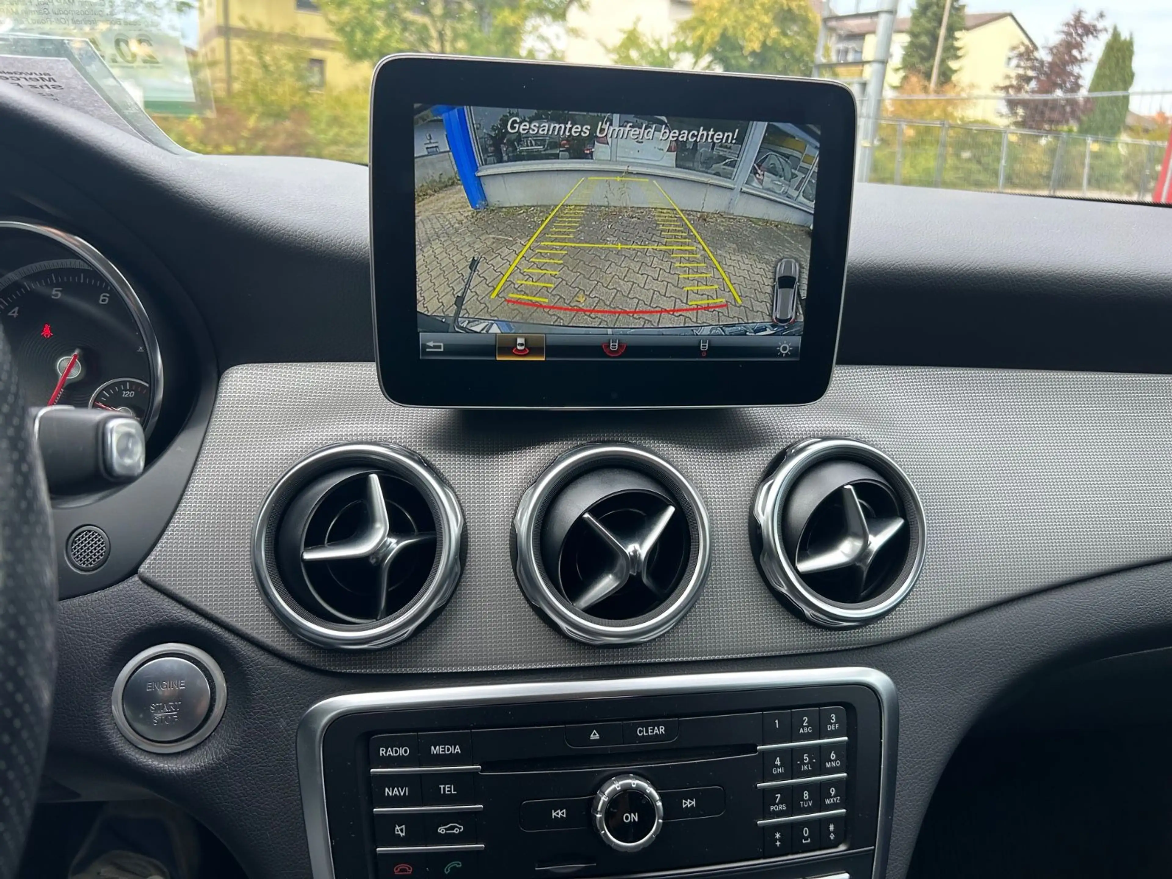 Mercedes-Benz GLA 220 4Matic Autom.Ahk Shz Pdc Kamera Garantie — photo 30