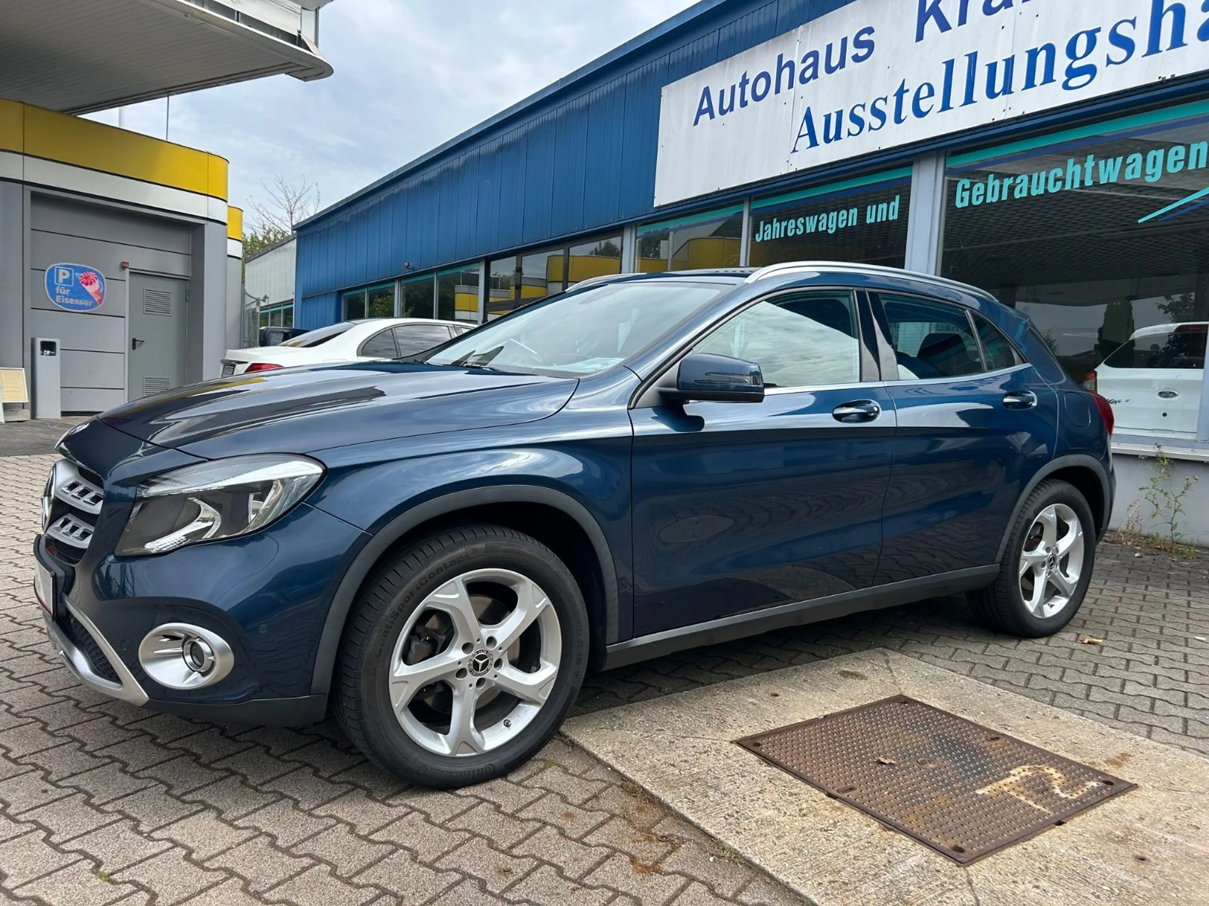 Mercedes-Benz GLA 220 4Matic Autom.Ahk Shz Pdc Kamera Garantie — photo 21
