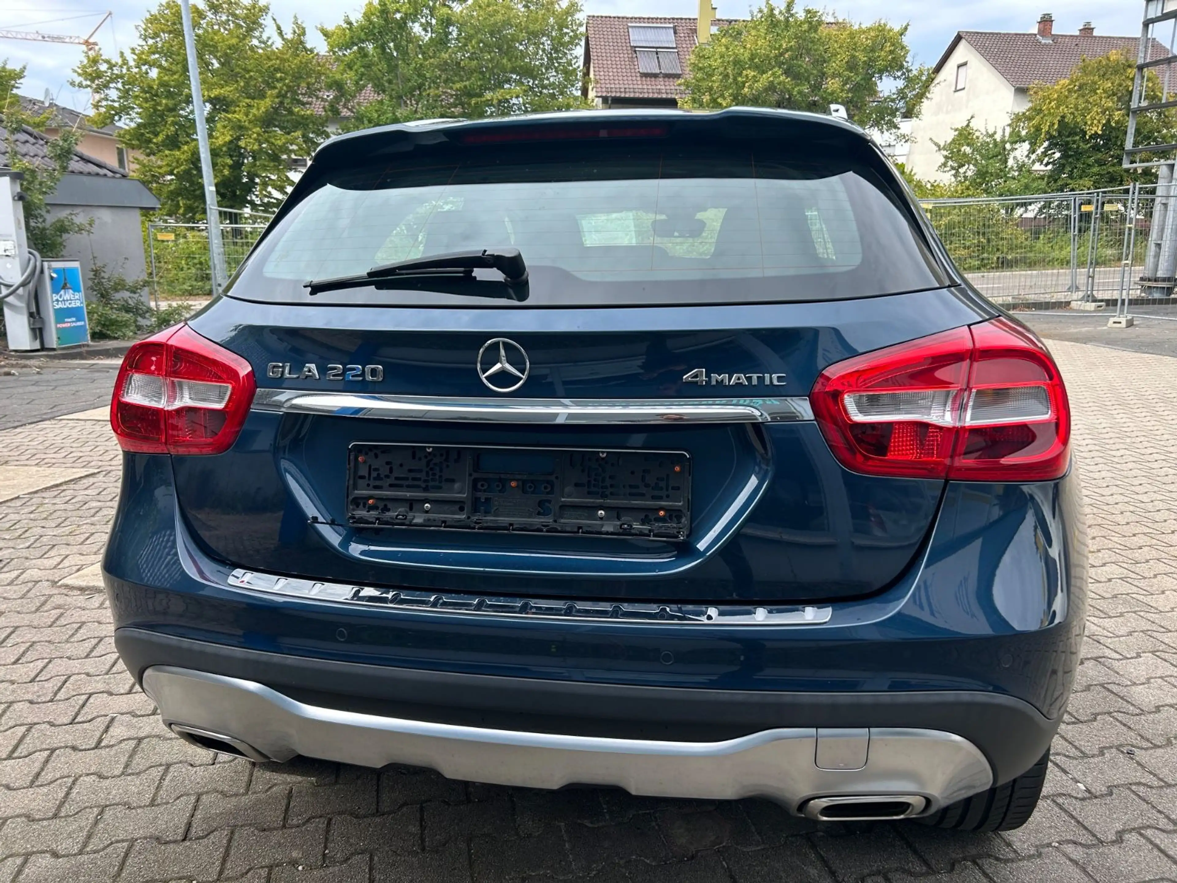 Mercedes-Benz GLA 220 4Matic Autom.Ahk Shz Pdc Kamera Garantie — photo 17