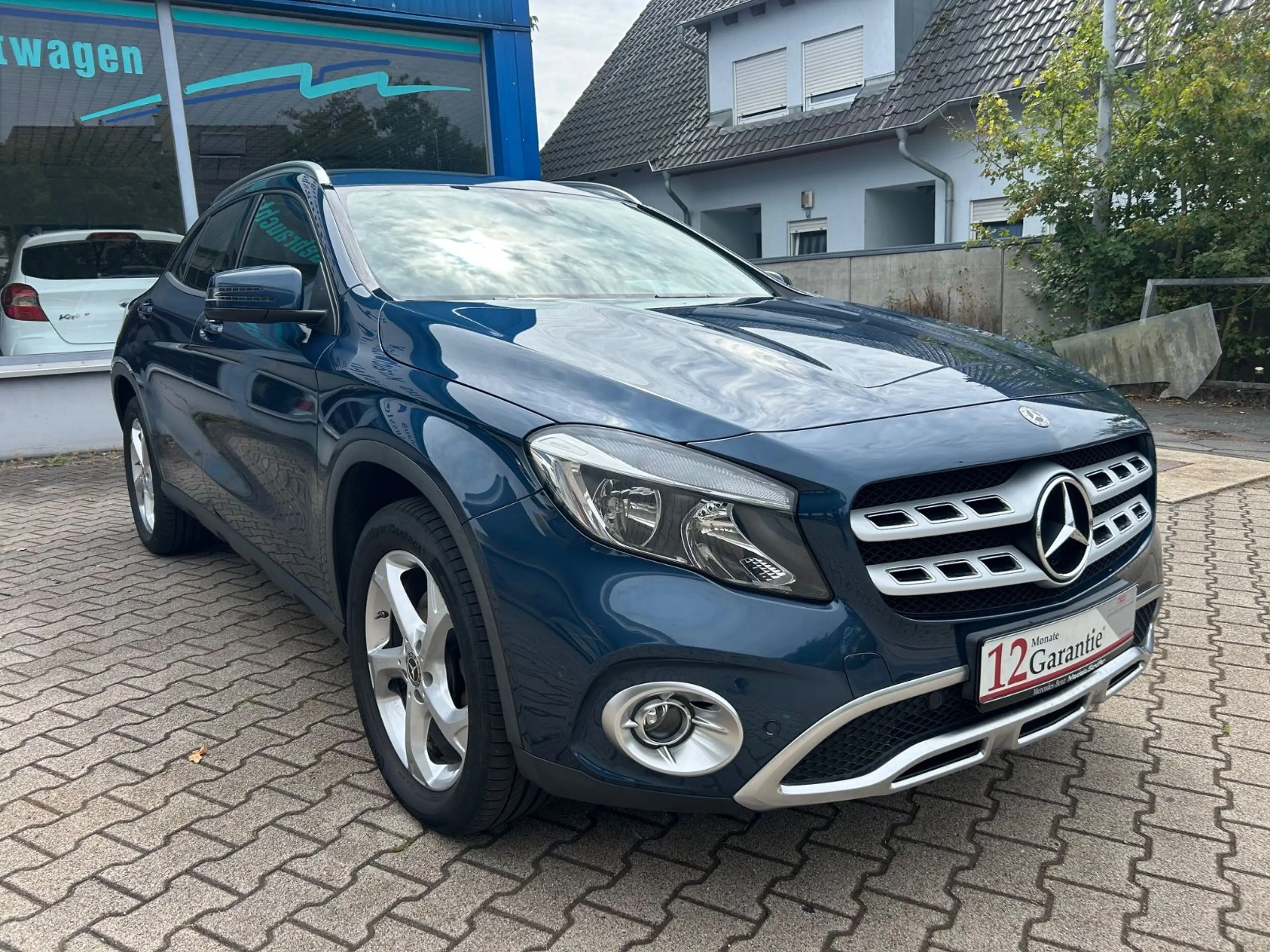 Mercedes-Benz GLA 220 4Matic Autom.Ahk Shz Pdc Kamera Garantie — photo 2