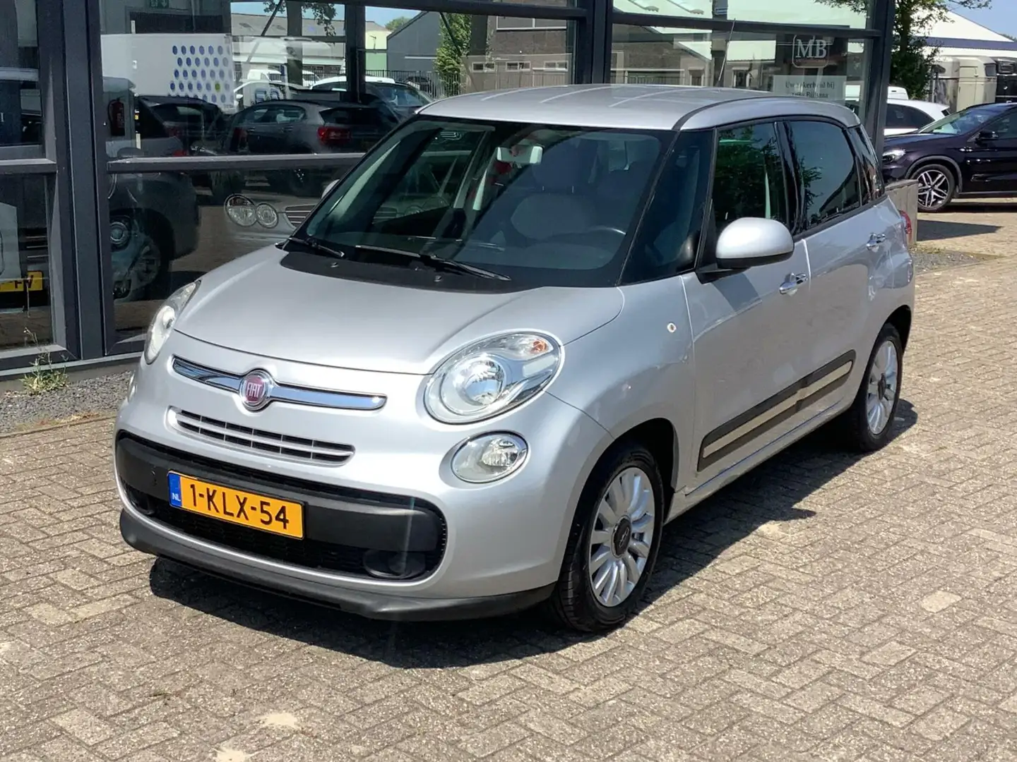 Fiat 500L 0.9 TwinAir Lounge, airco, cruise, trekhaak Grijs - 2