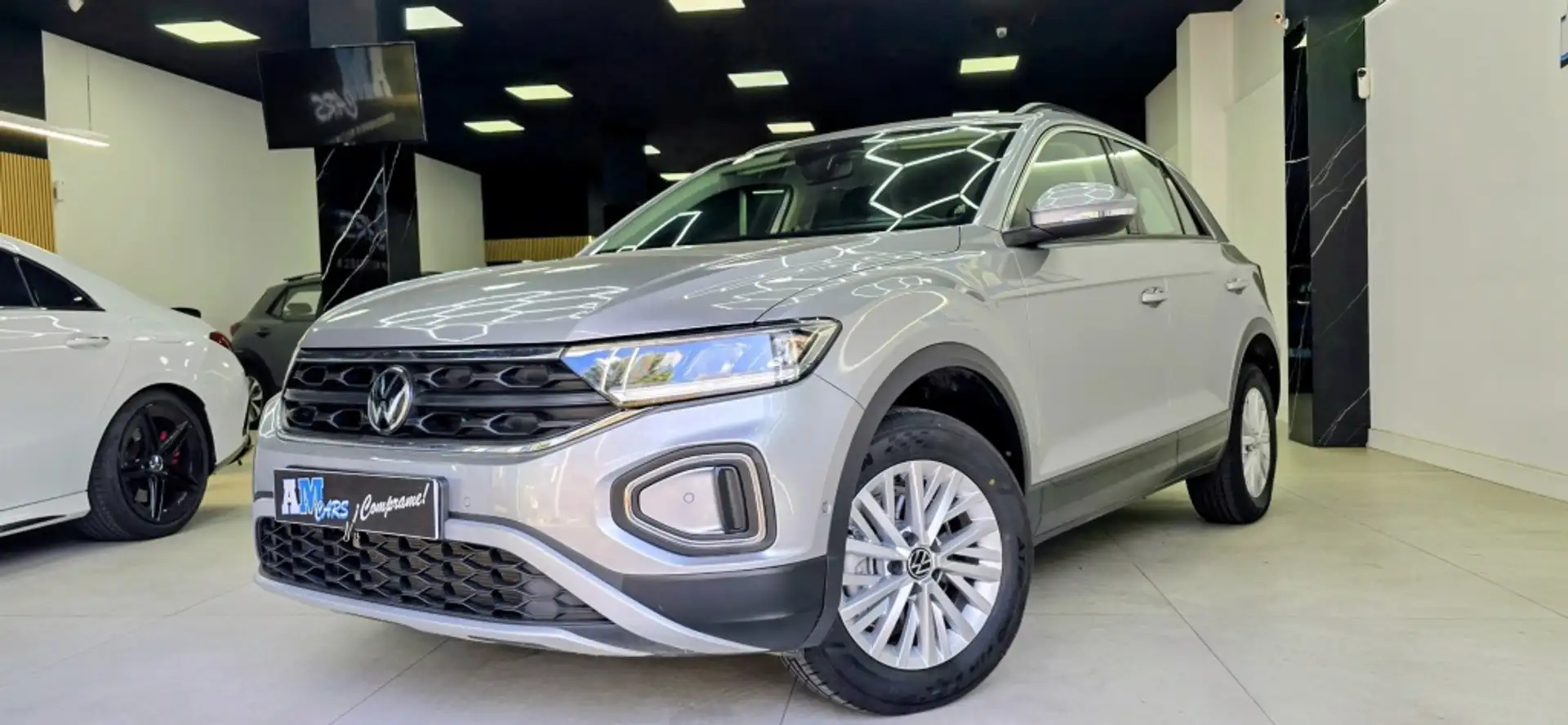 Volkswagen T-Roc 1.0 TSI Life 81kW Gris - 2