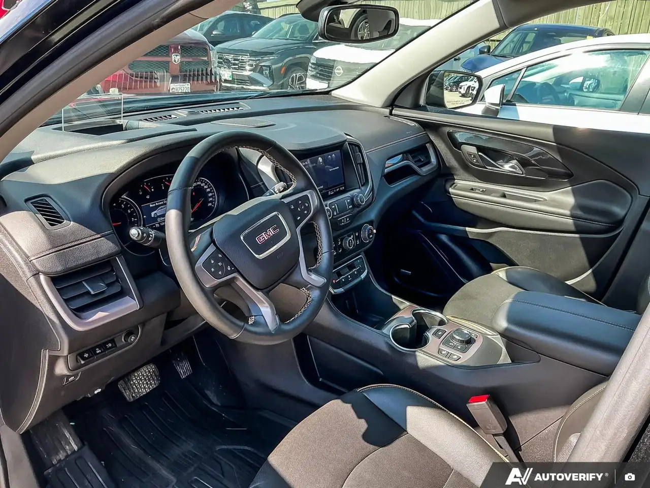 GMC Terrain снимка GMC Terrain