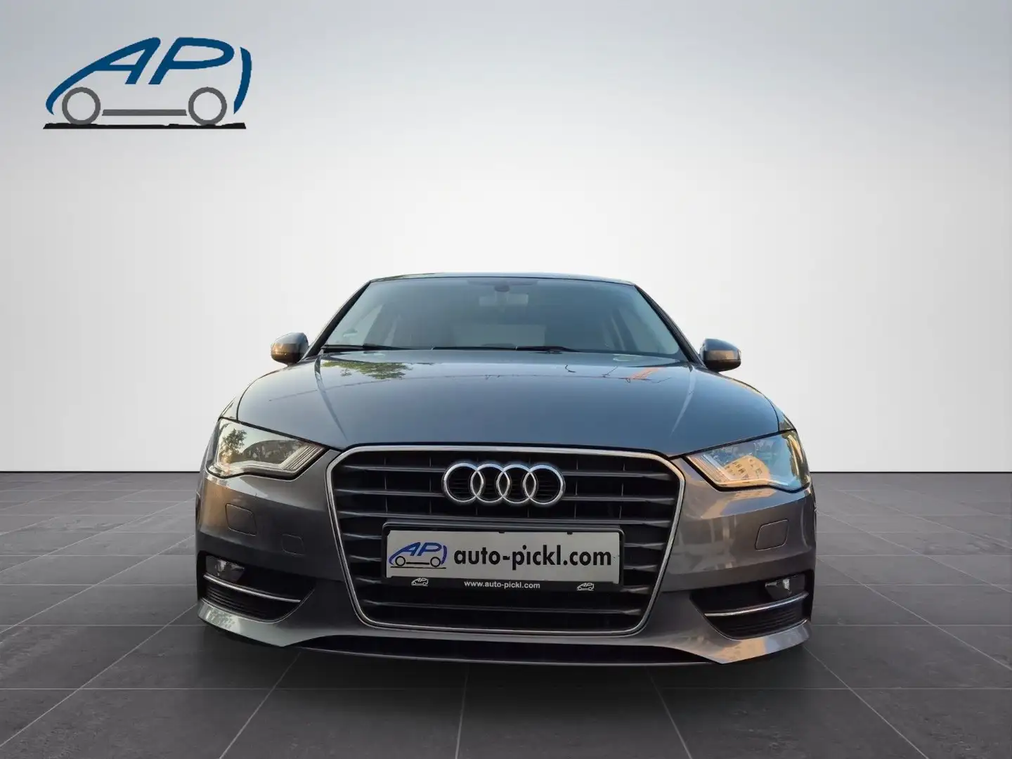 Audi A3 1,4 TFSI/Ambition/Sportsitze/SHZ/Navi/ALU Grau - 2