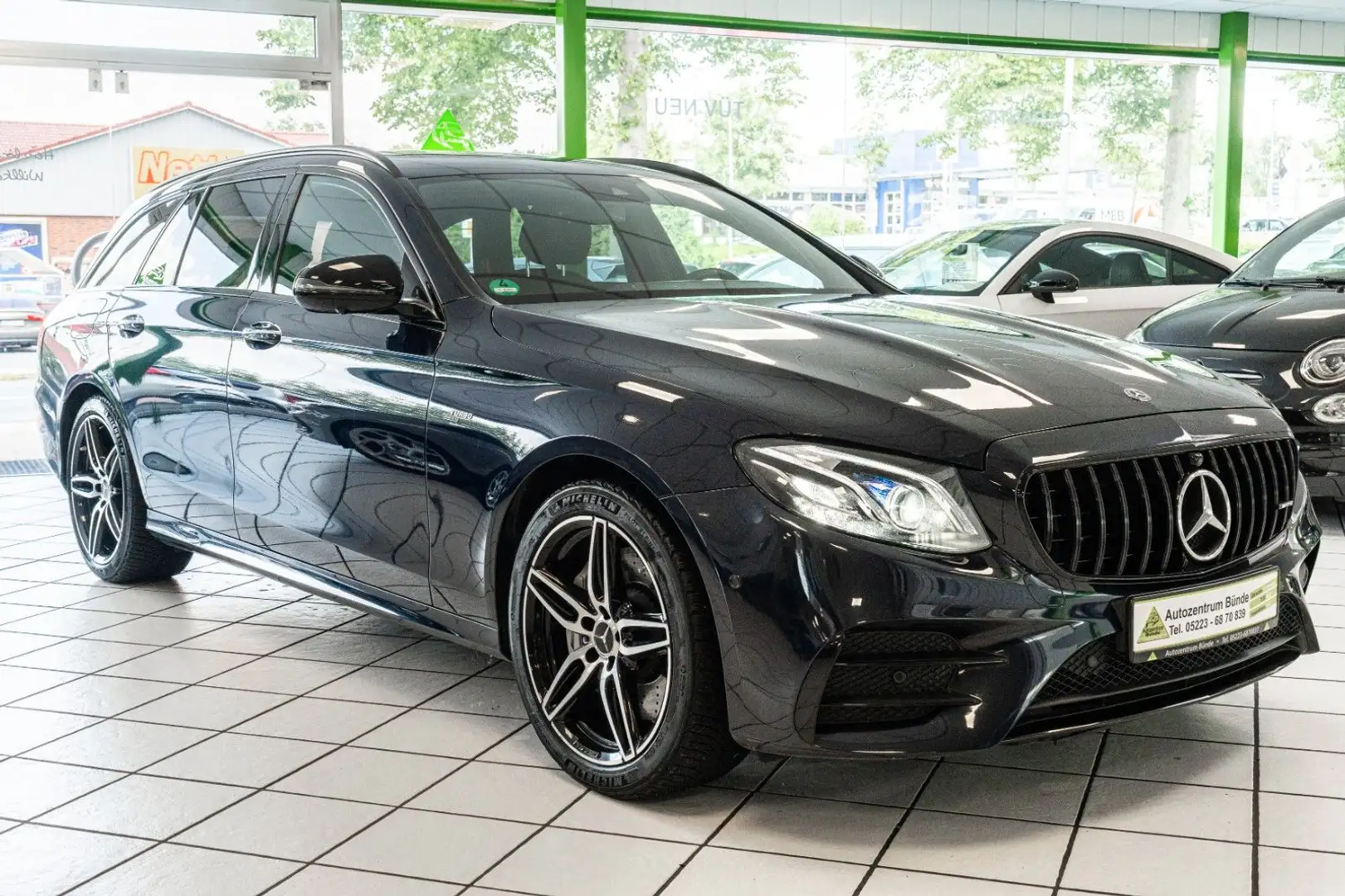 Mercedes-Benz E 53 AMG E-Klasse T-Modell 4Matic+ Kamera 435 PS Niebieski - 2