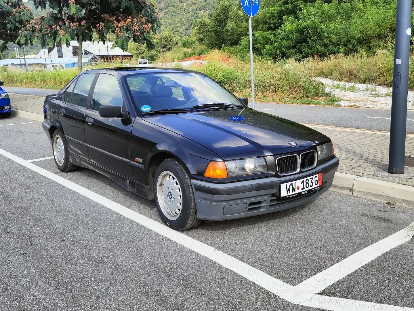 BMW 316 E36 berlina Noir - 1