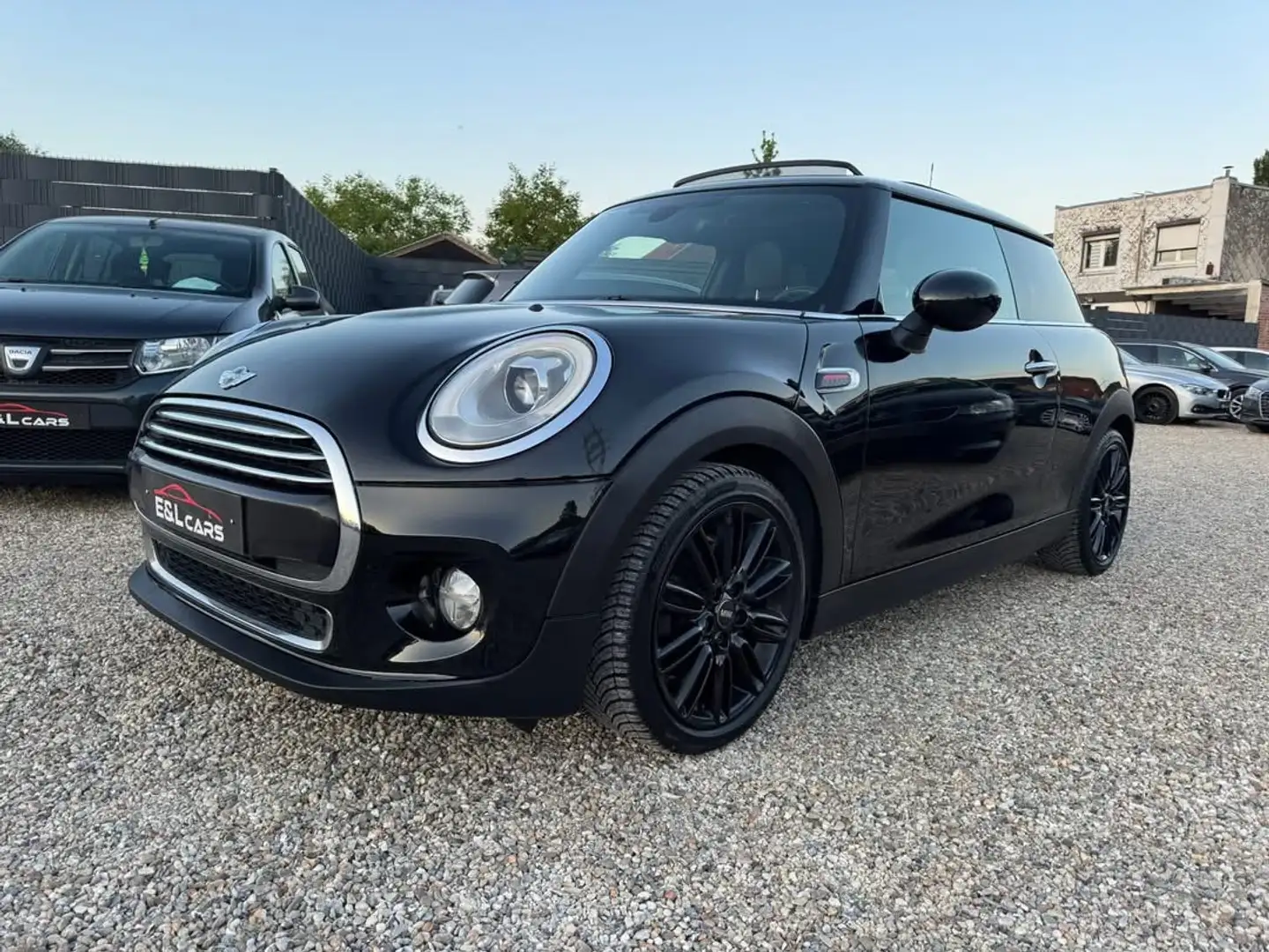 MINI Cooper 1.5A **12 mois de garantie** Noir - 1