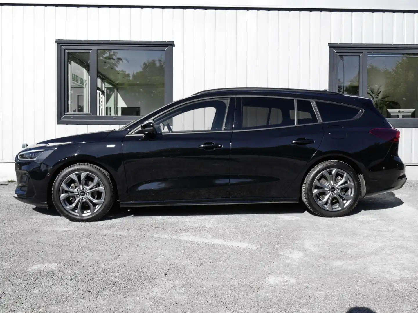 Ford Focus ST-Line 155 PS Matrix-LED+AHK+Kamera Klima Navi Schwarz - 2