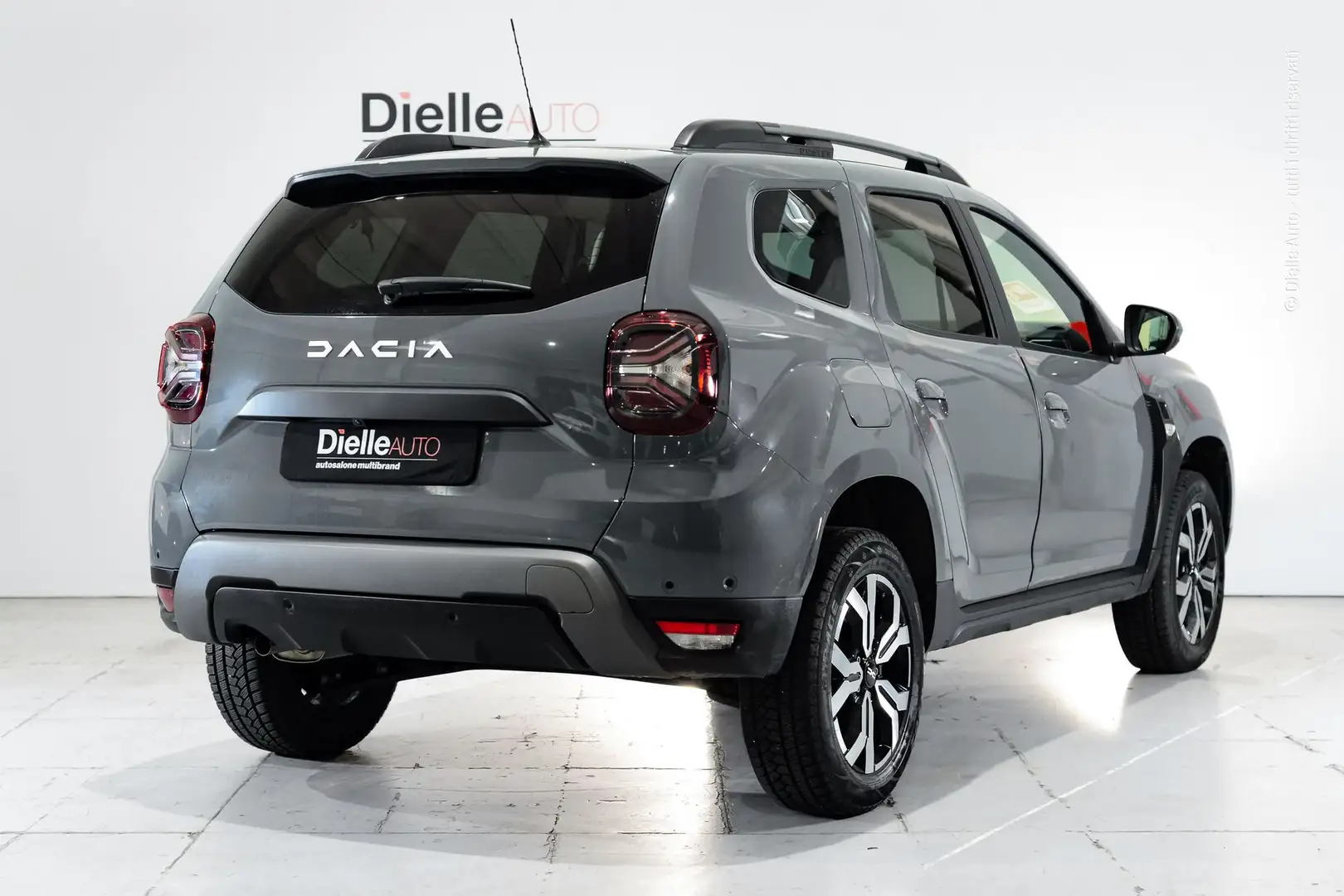 Dacia Duster Duster 1.0 TCe GPL 4x2 Journey 100CV Grigio - 2