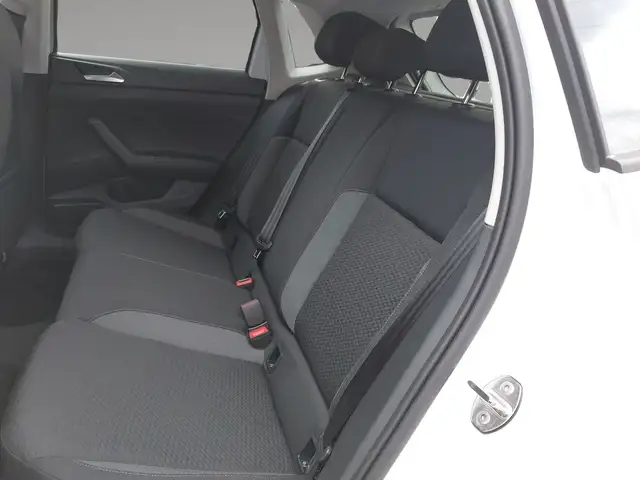Volkswagen Polo view 10