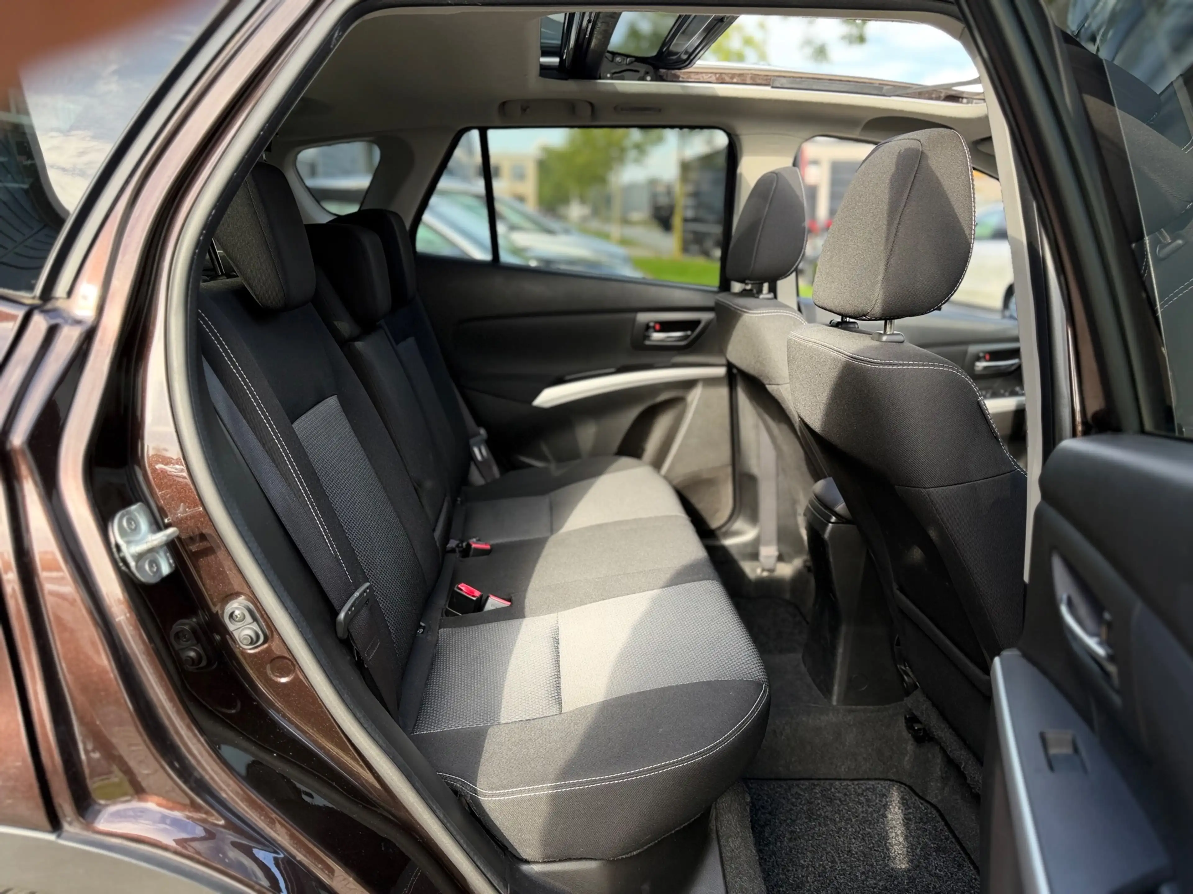 Suzuki SX4 S-Cross 1.6 Exclusive AUTOMAAT KEYLESS ENTRY-GO/PANO/PDC/C — photo 14