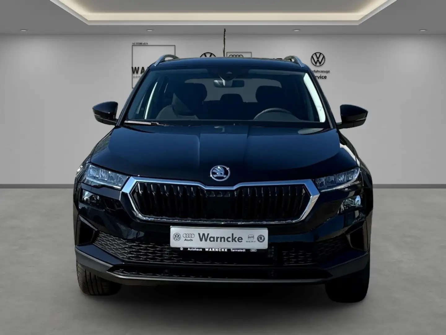 Skoda Karoq 1.5 TSI Selection DSG LED ACC LM PDC SHZ Keyless Schwarz - 2
