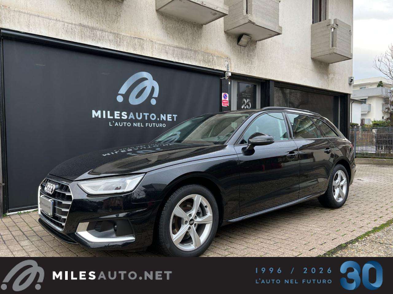 Audi A4 Avant 35 TDI S tronic €250/mese garanzia 7 anni