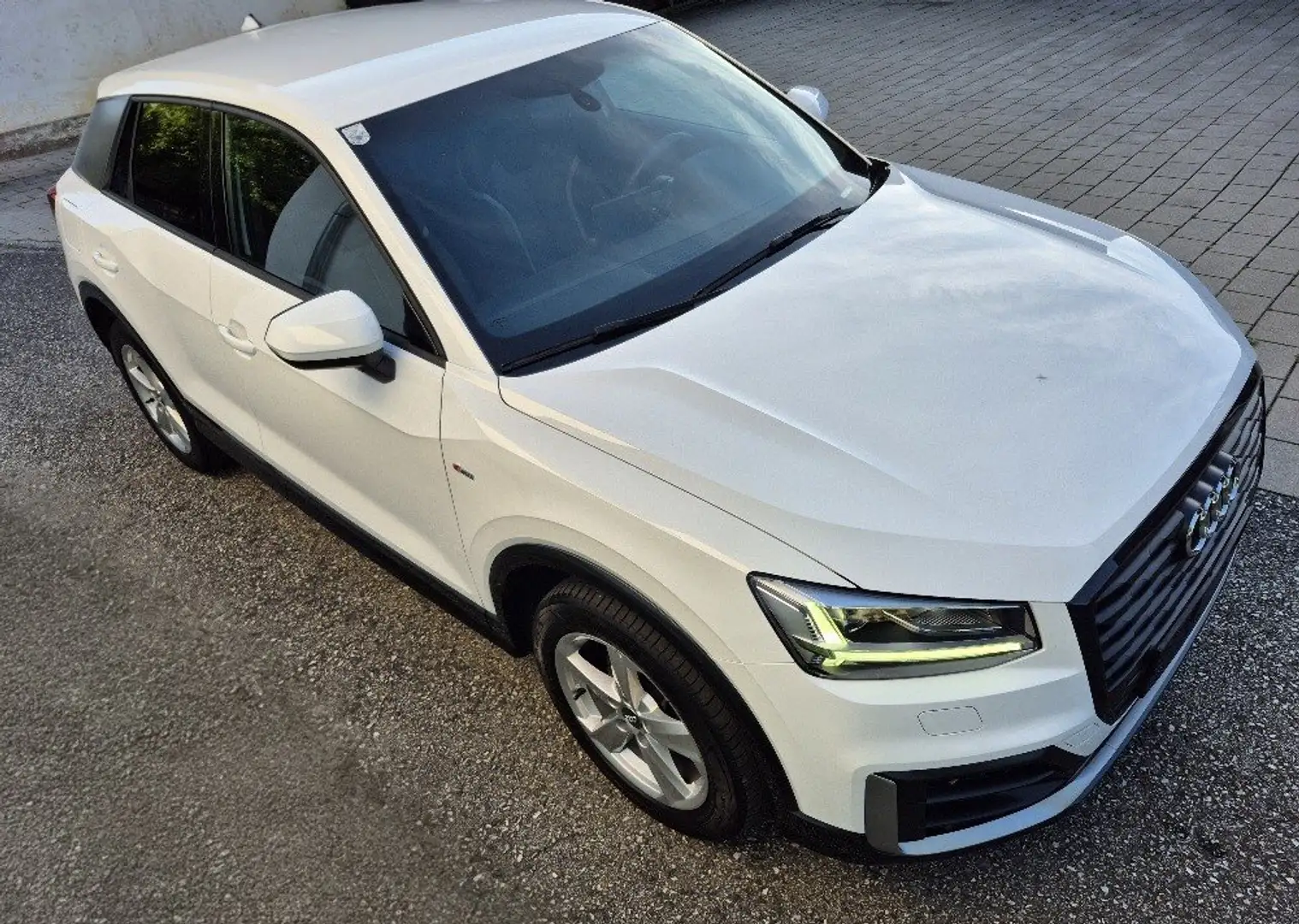 Audi Q2 1,0 TFSI Sport S-Line*Gratis Zustellung*Neuwertig* Weiß - 1