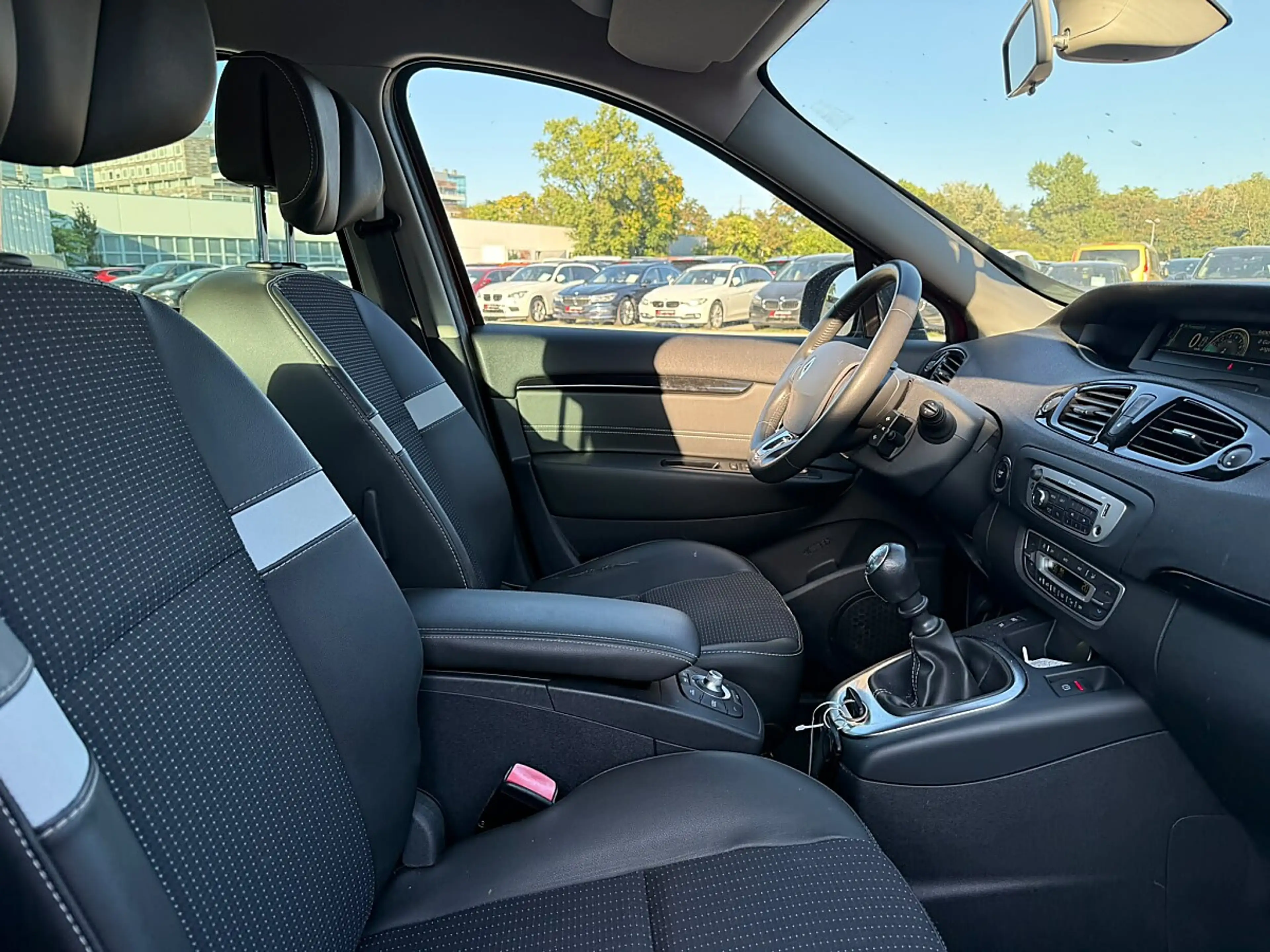 Renault Scenic Scénic Energy TCe 130 Dynamique | VOLL FAHRBERE... — photo 8