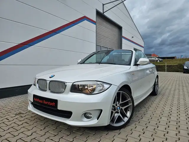 BMW 118 i Cabrio original 27tkm *2. Hand*Navi*Leder
