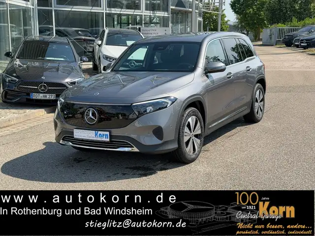 Mercedes-Benz EQB 250