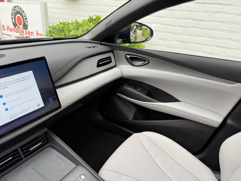 BYD Seal 6 Touring 1.5 DM-i 212PK PHEV Comfort/ Panoramadak/ — photo 37