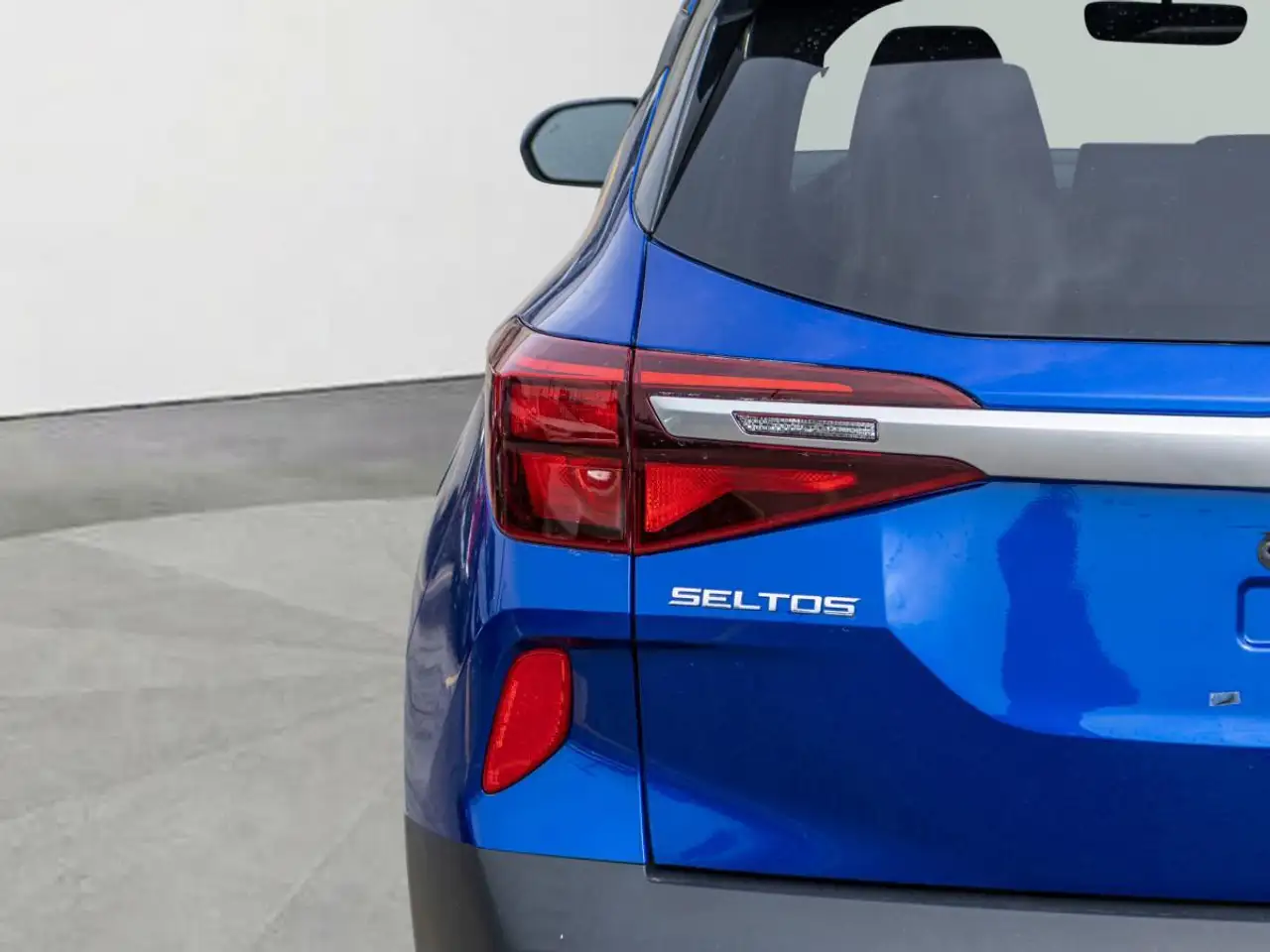 Kia Seltos photo Kia Seltos