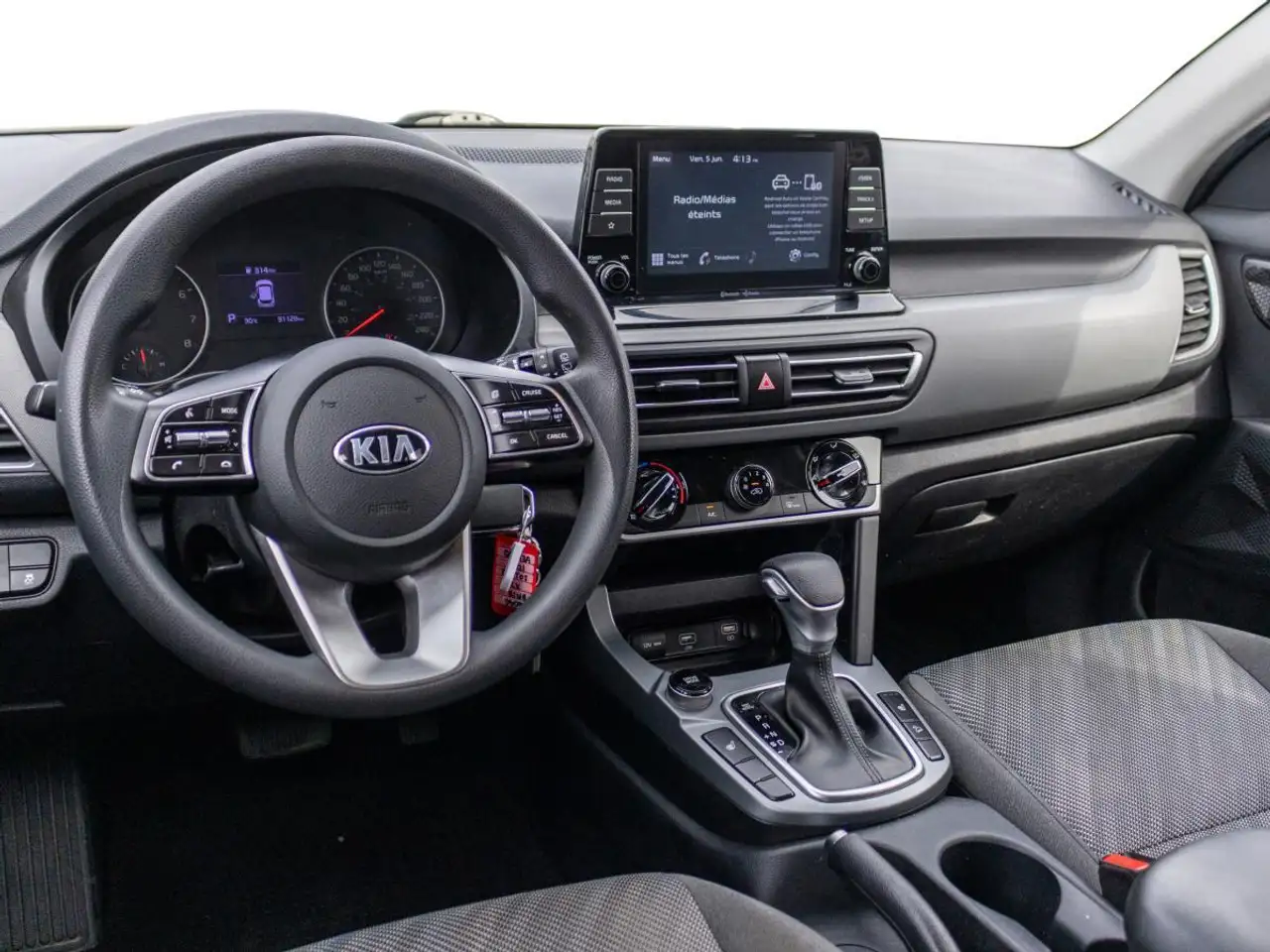 Kia Seltos photo Kia Seltos