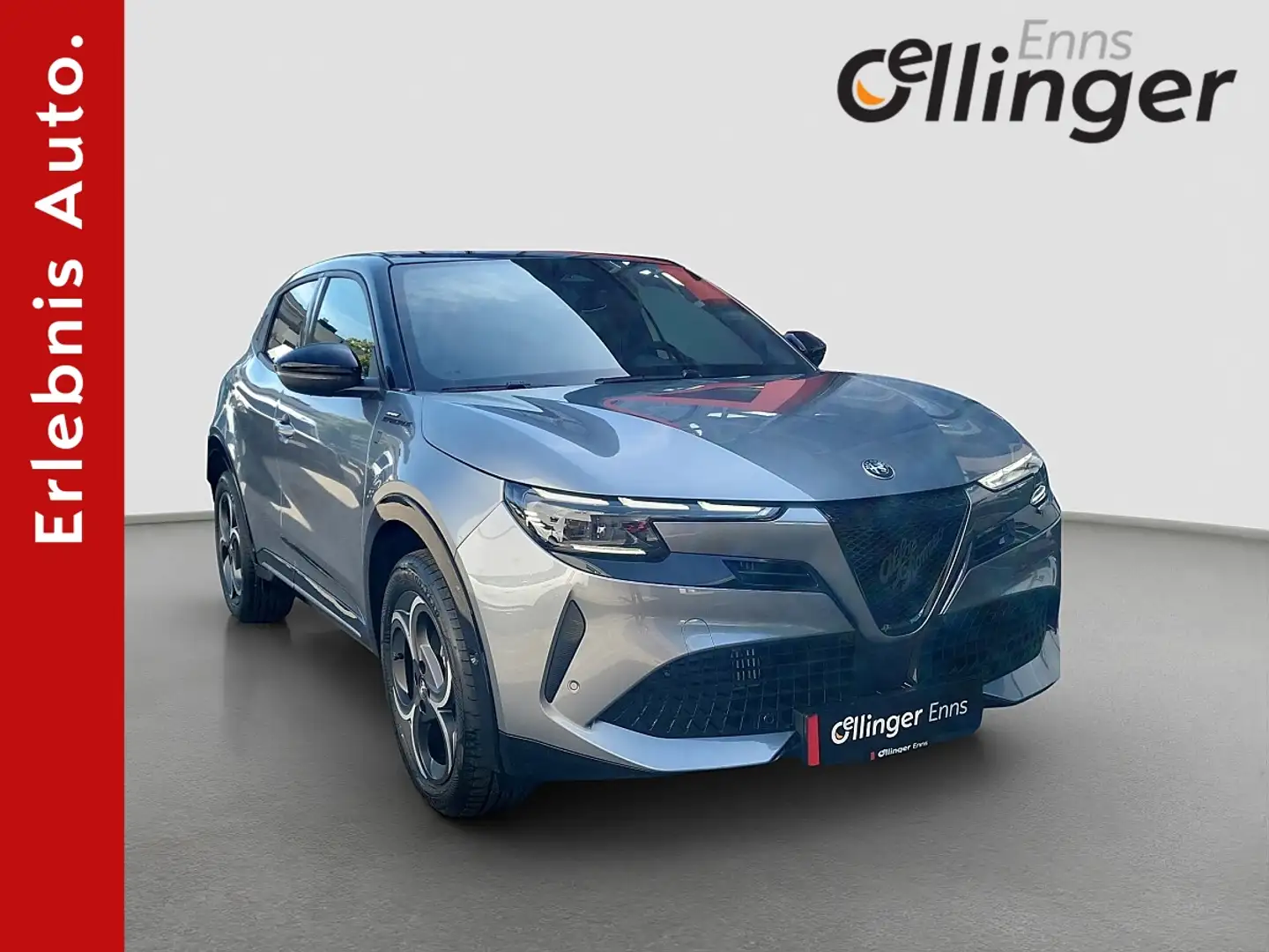 Alfa Romeo Junior Ibrida Rot - 1