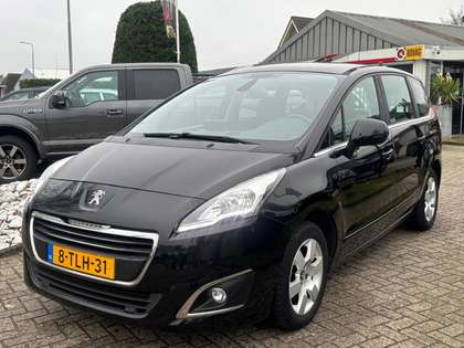 Peugeot 5008 1.6 Benzine Active 2014 7-Persoons Pano
