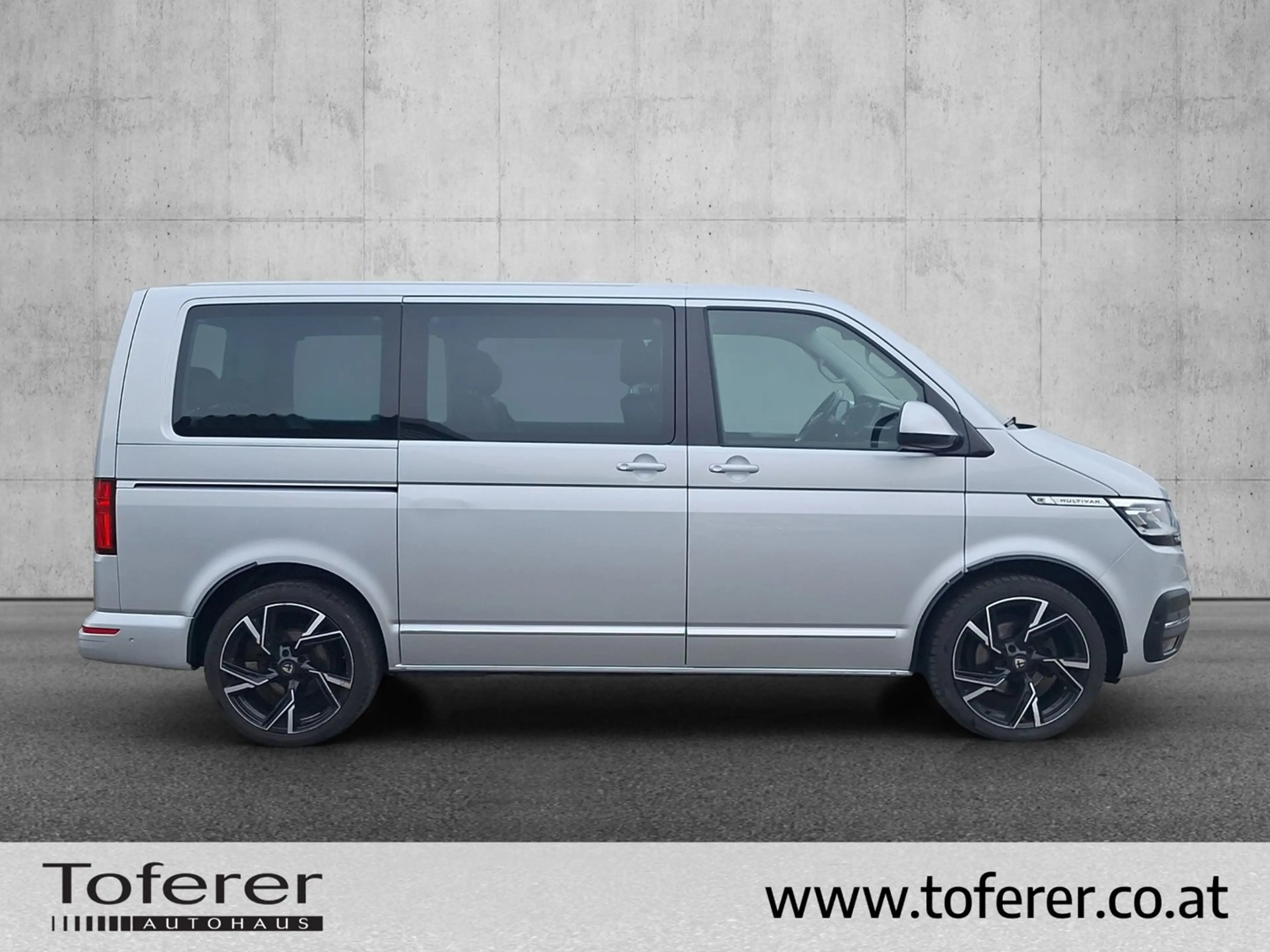 Volkswagen T6.1 Multivan VW T6.1 Multivan Highline TDI — photo 4