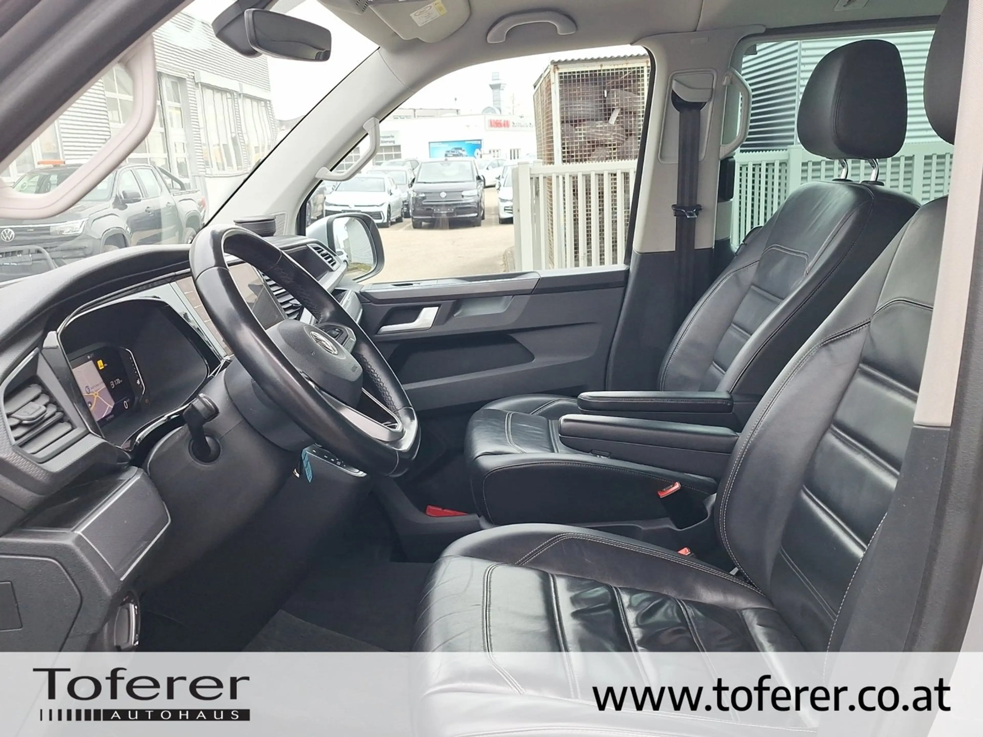 Volkswagen T6.1 Multivan VW T6.1 Multivan Highline TDI — photo 15