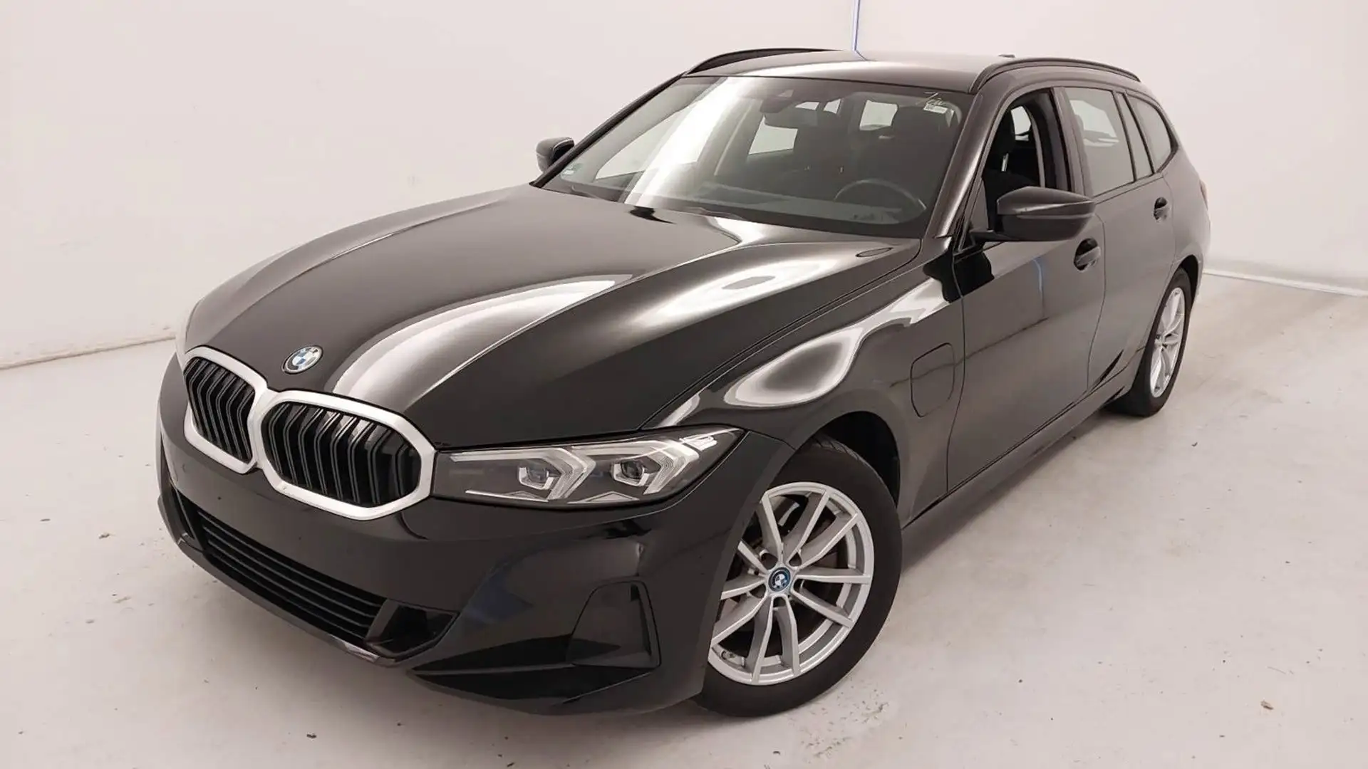 BMW 320 e Touring SHZ RFK 3-ZK LED DAB-Tuner Schwarz - 2